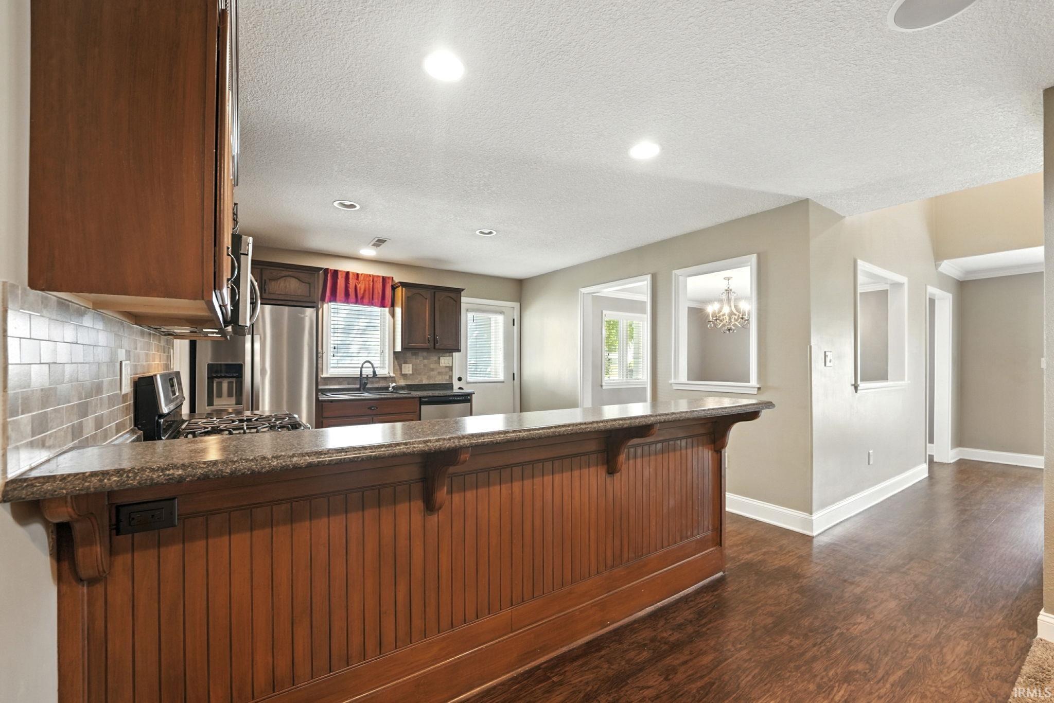 Photo 8 of 12707 Elsworth Street