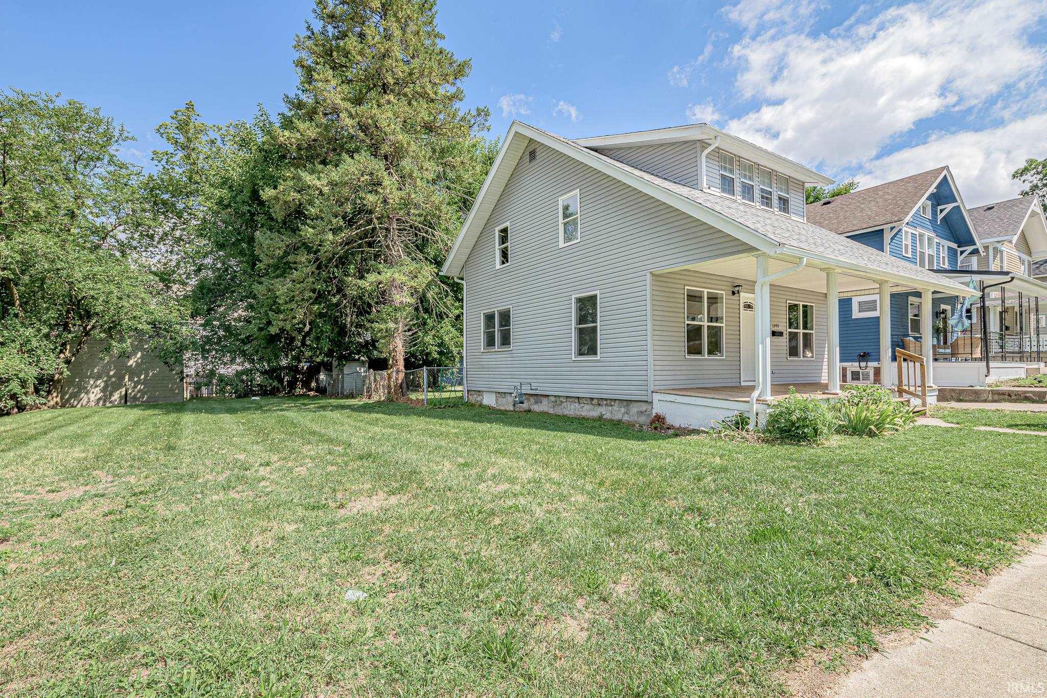 1240 Kinsmoor Avenue