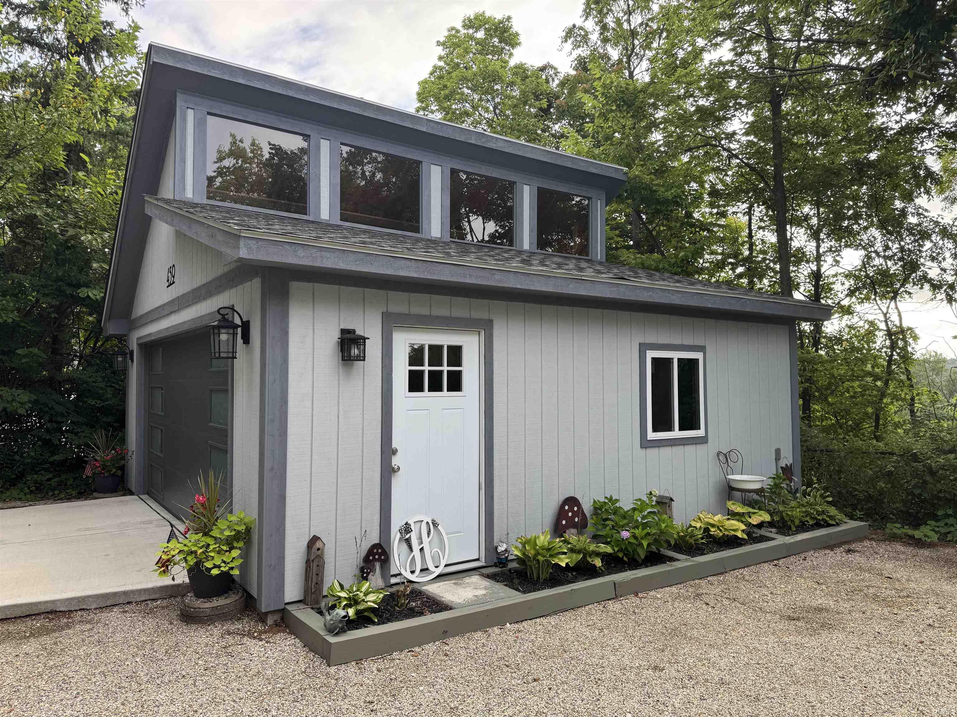 Photo 1 of 459 E Hill Street