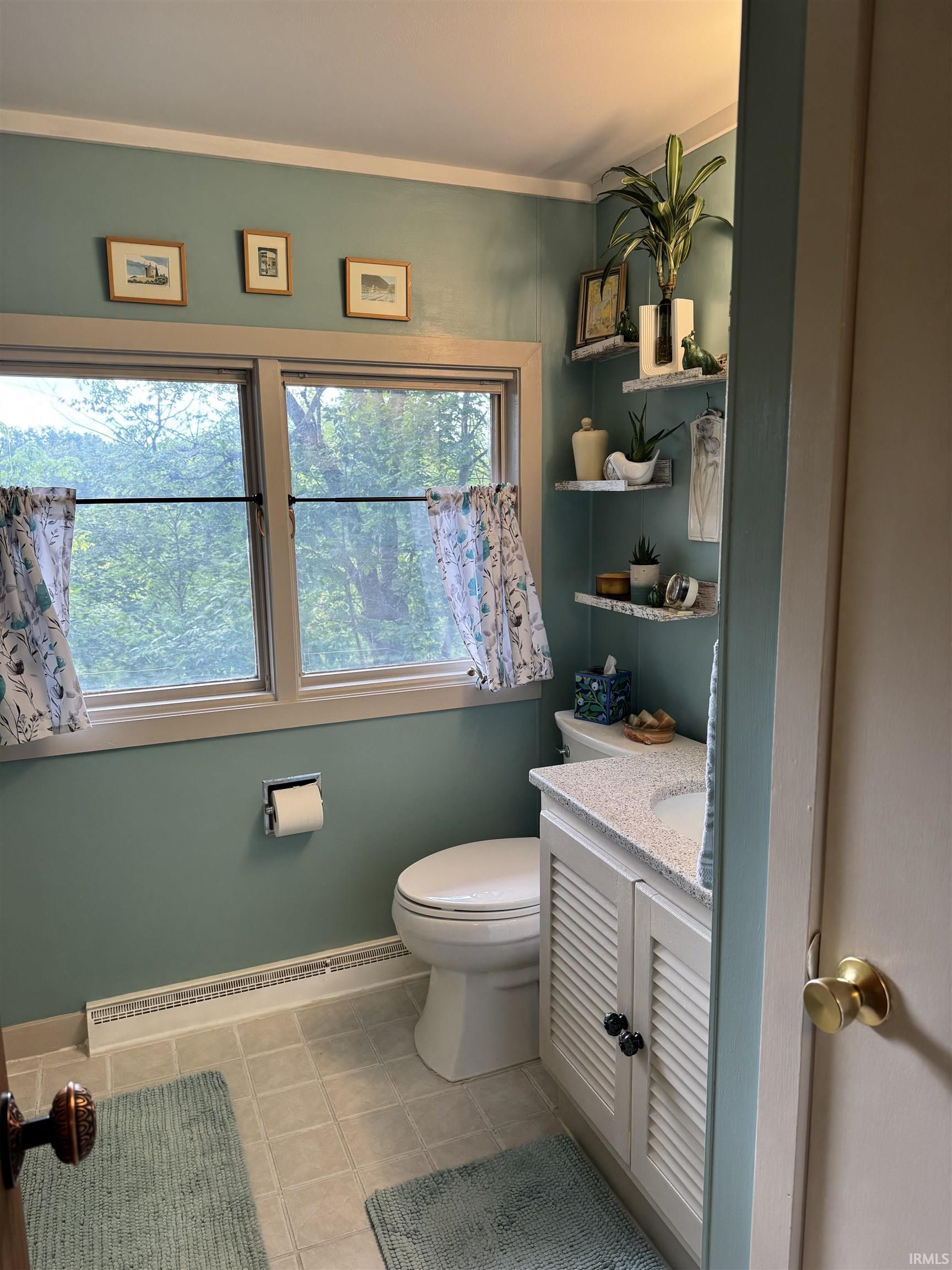 Photo 19 of 459 E Hill Street