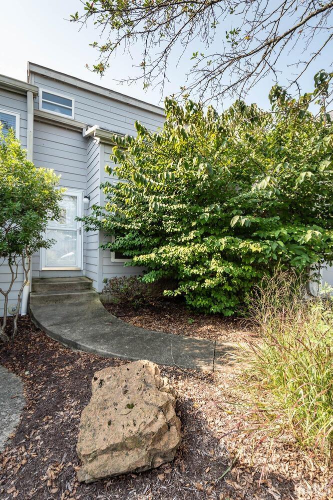 Homes for sale in Bloomington, IN | 9656 S Bay Pointe Unit 74 Ct, Bloomington, IN 47401 | MLS# 202533928