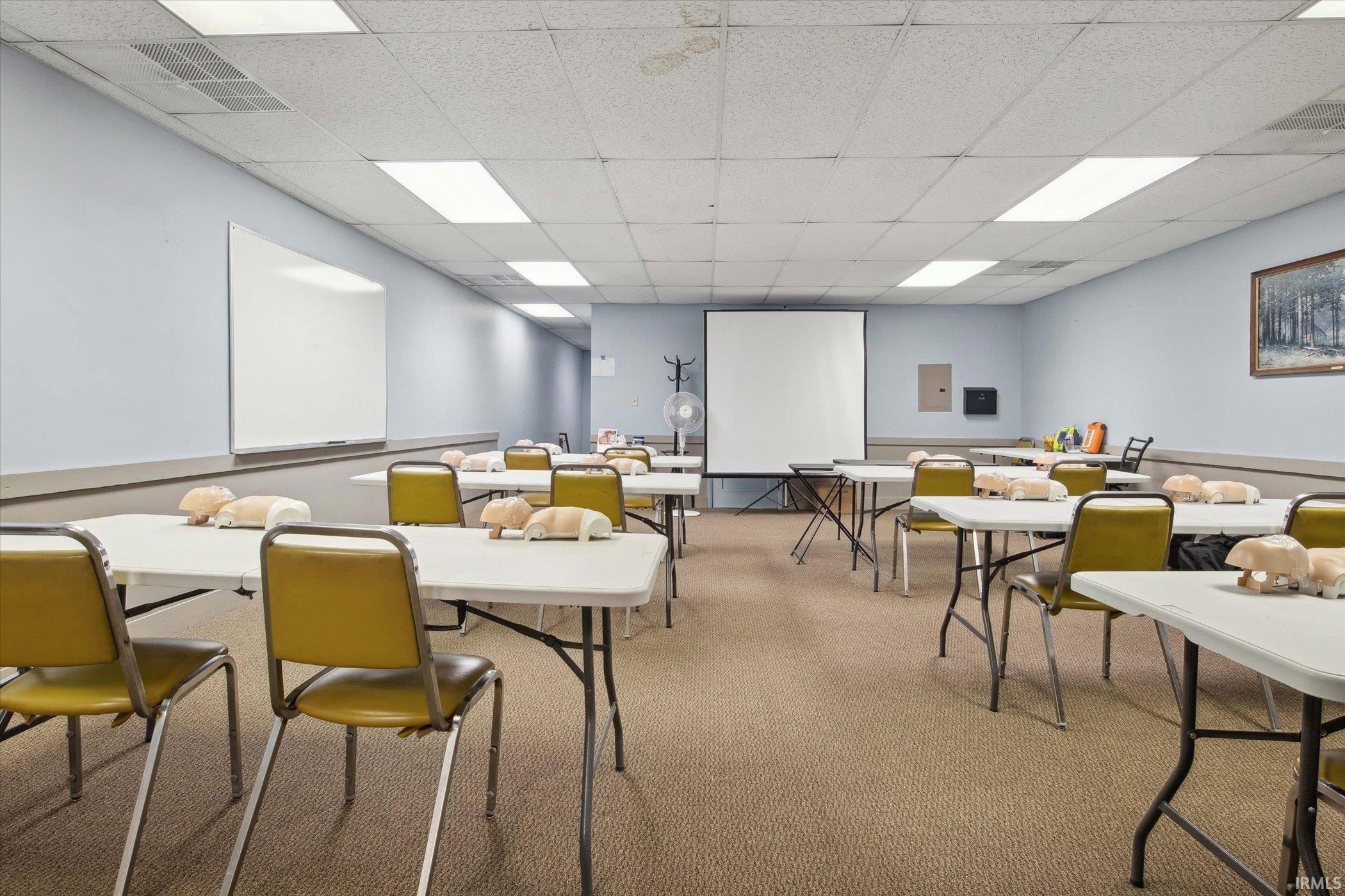 Photo 7 of 117 W Washington Street