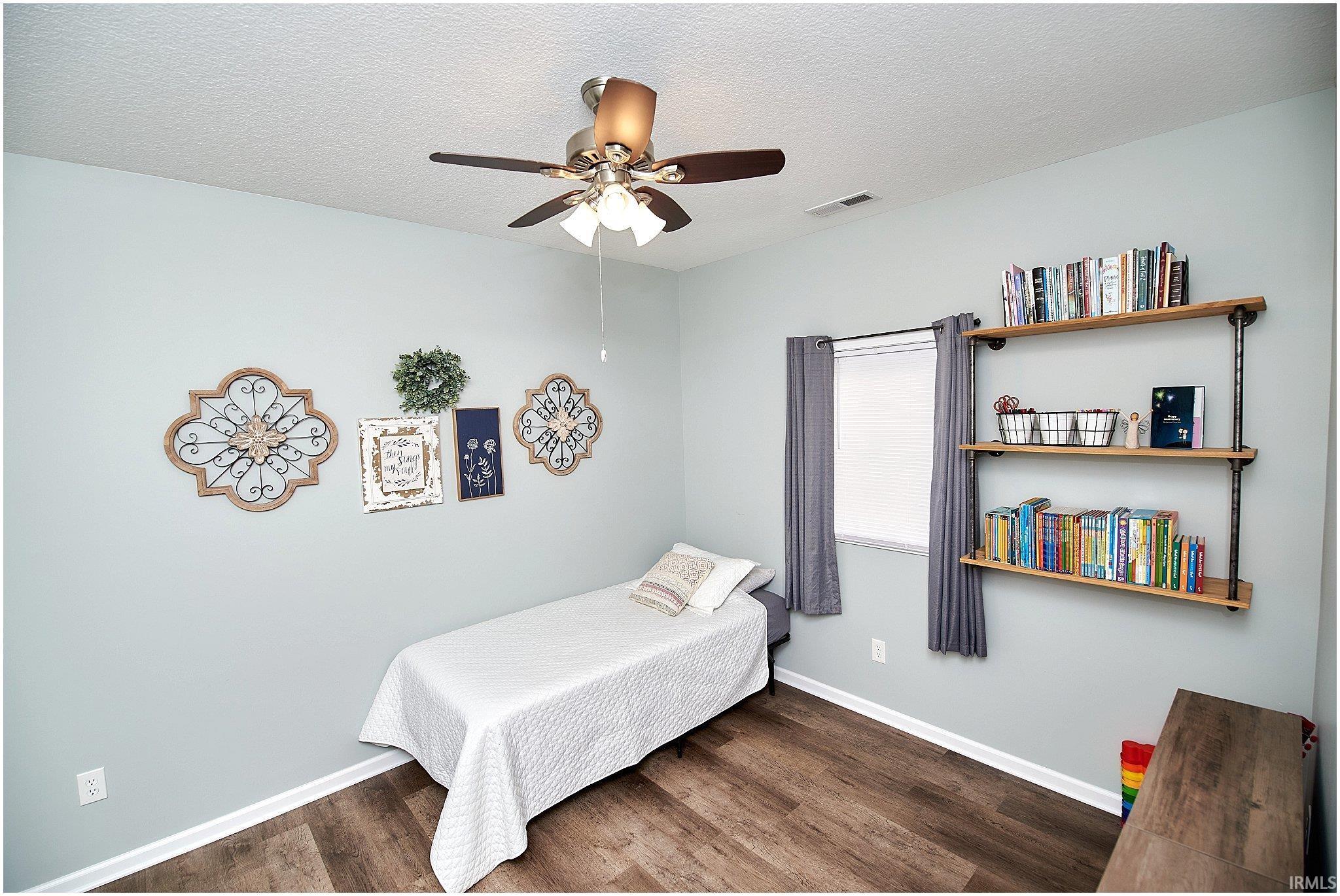 Photo 28 of 1018 W Water Street