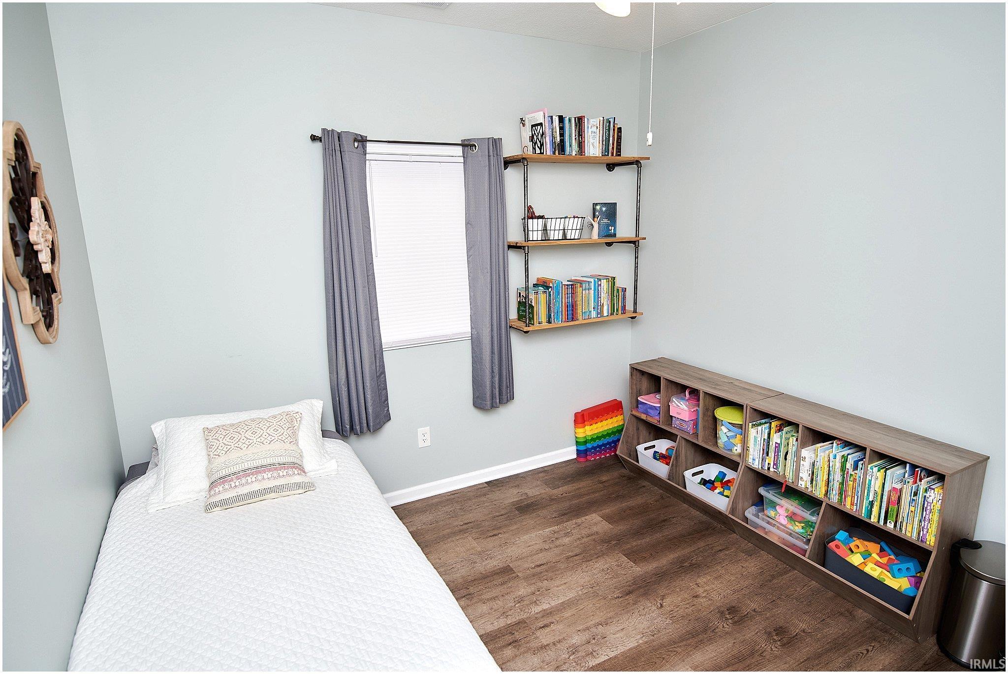 Photo 29 of 1018 W Water Street