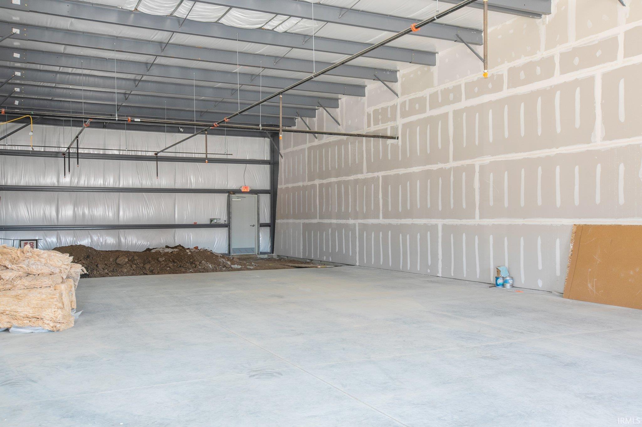 Photo 2 of 1021 E Kercher Road