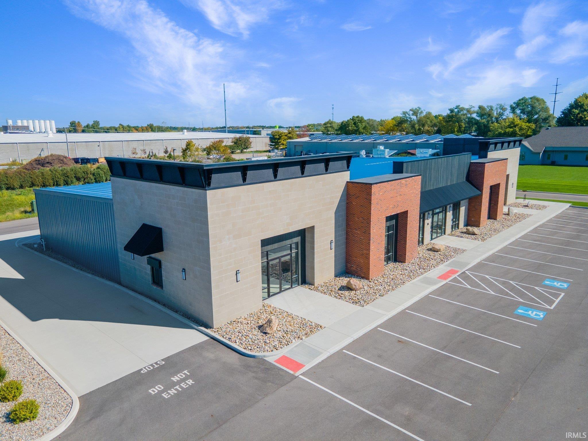 Photo 6 of 1021 E Kercher Road