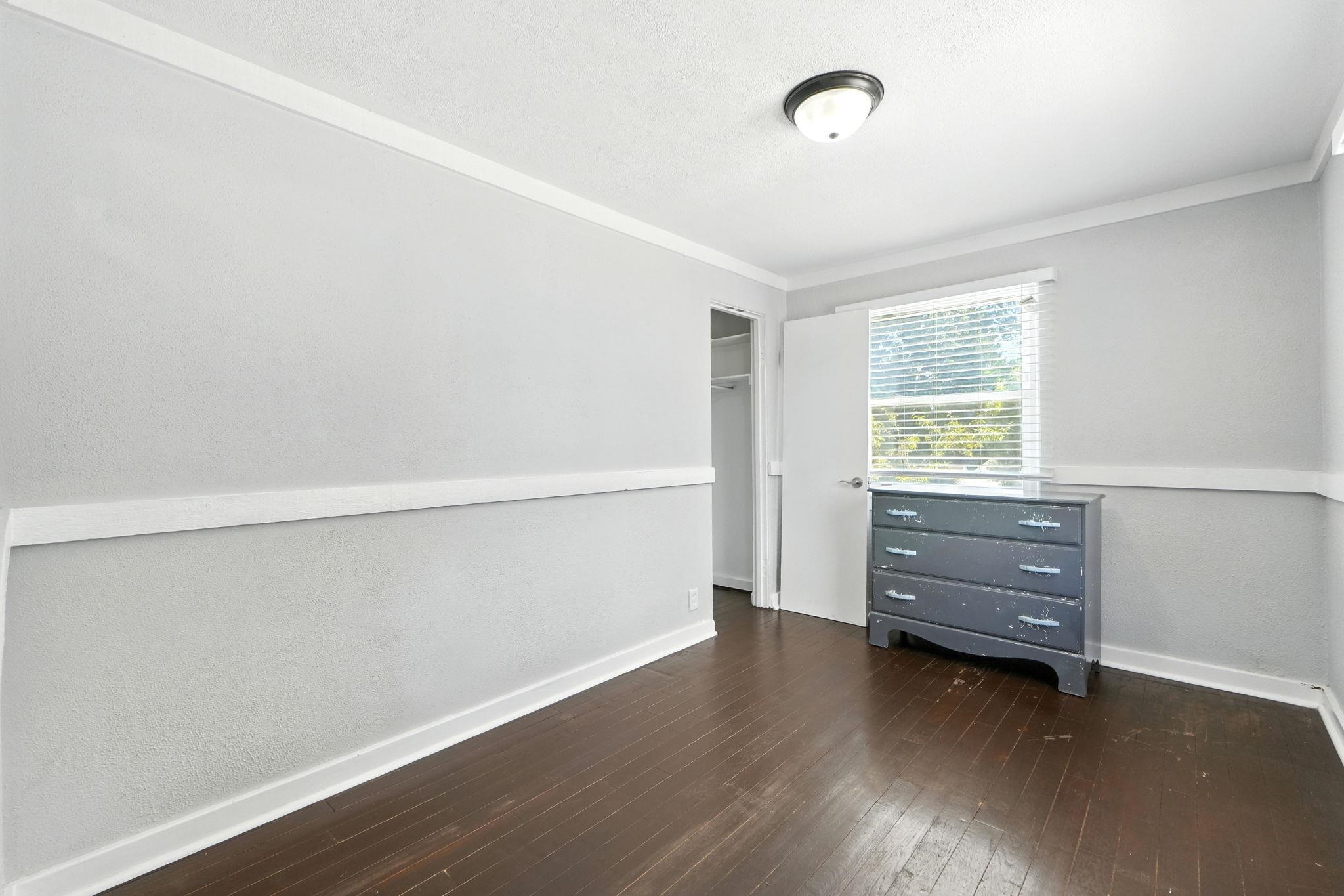 Photo 20 of 312 W Pleasant Street