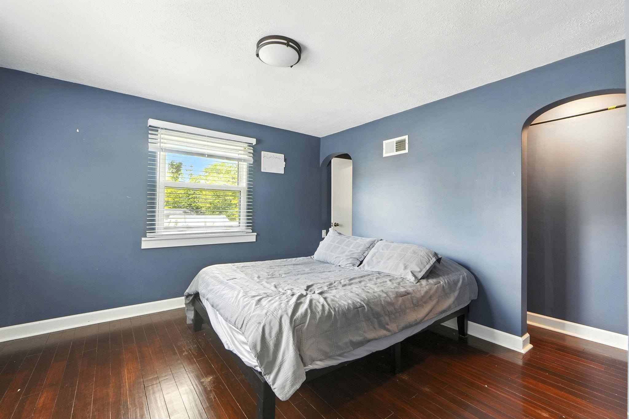 Photo 22 of 312 W Pleasant Street