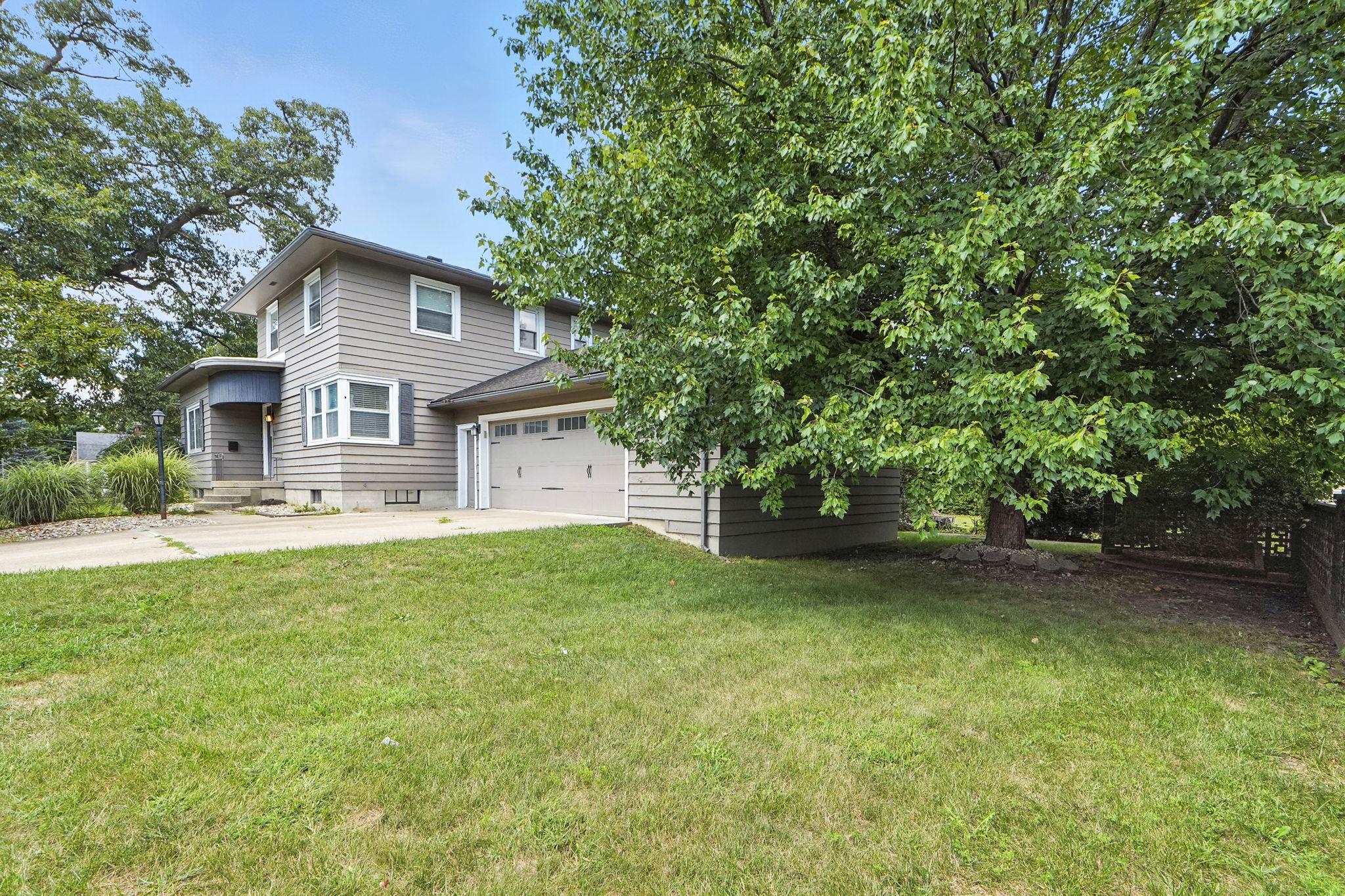 Photo 33 of 312 W Pleasant Street