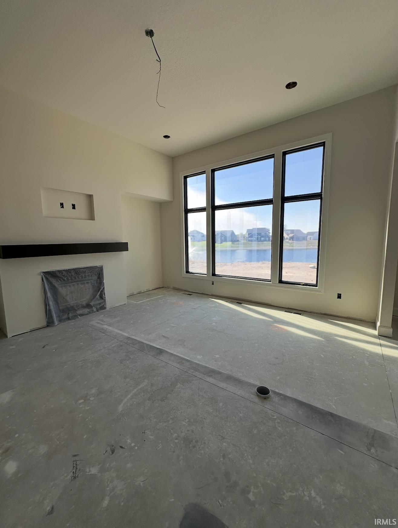 Photo 5 of 17861 Monza Pass