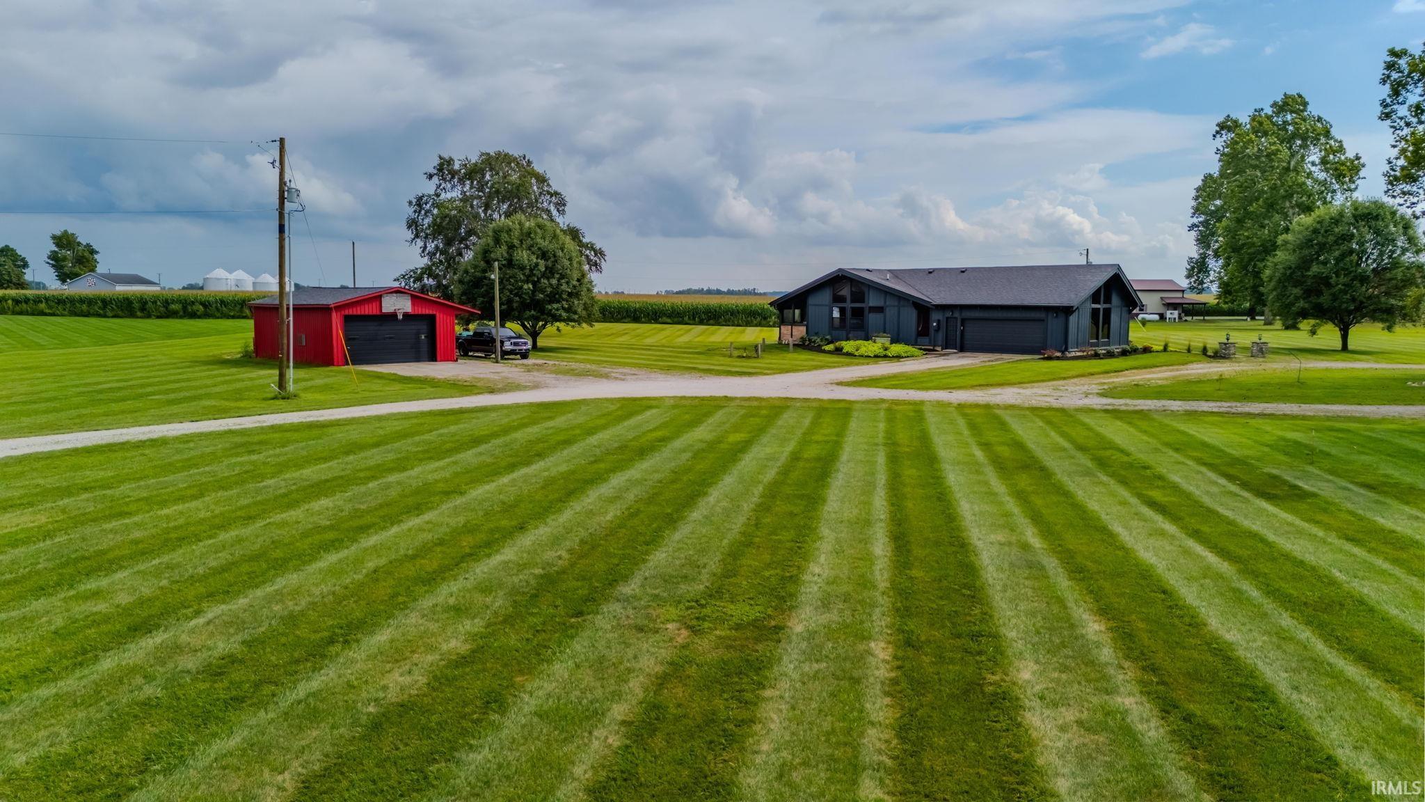 Homes for sale in Fairmount, IN | 10035 S Strawtown Pike, Fairmount, IN 46928 | MLS# 202534064