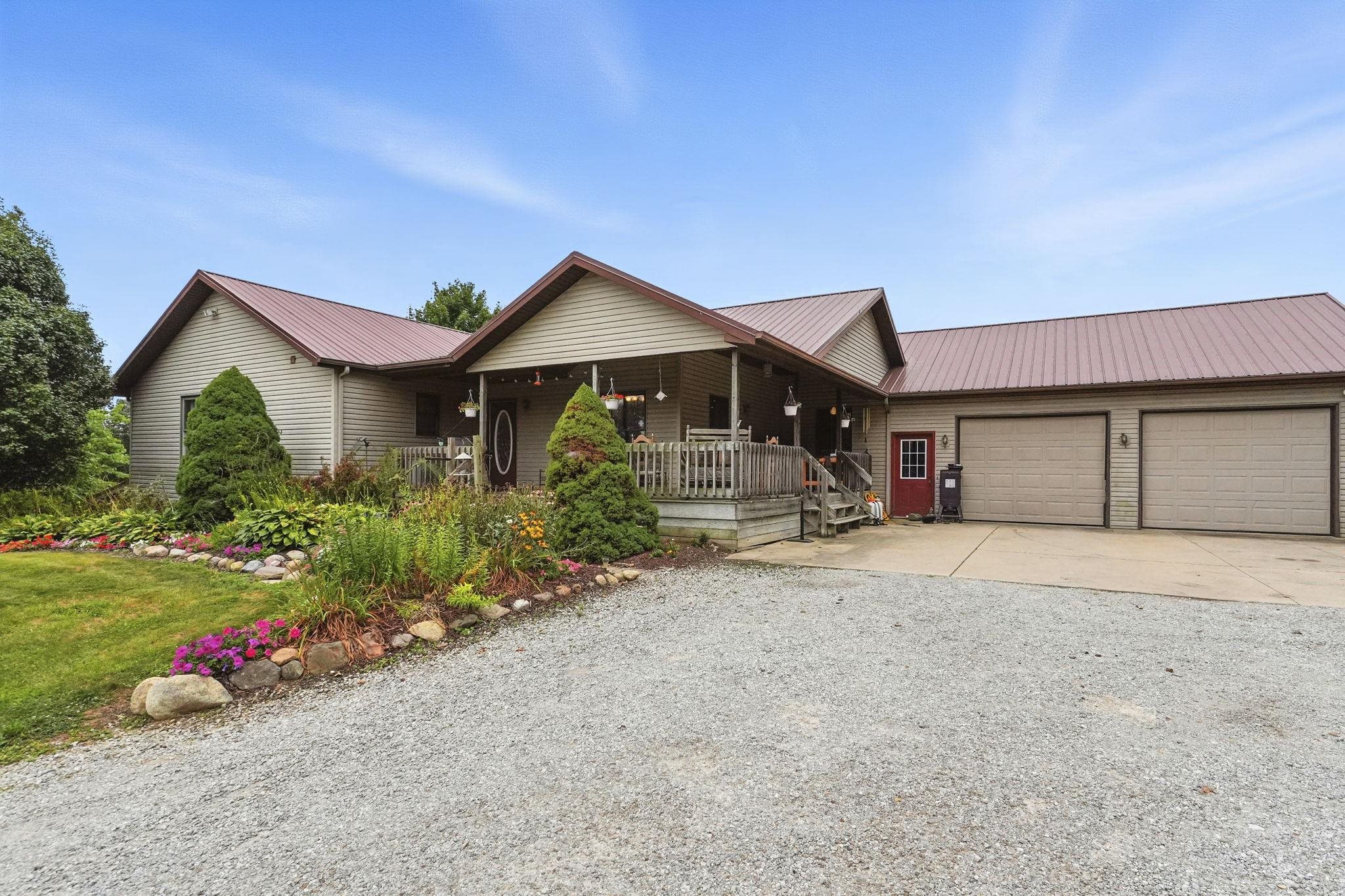 Photo 2 of 3217 E 700 N