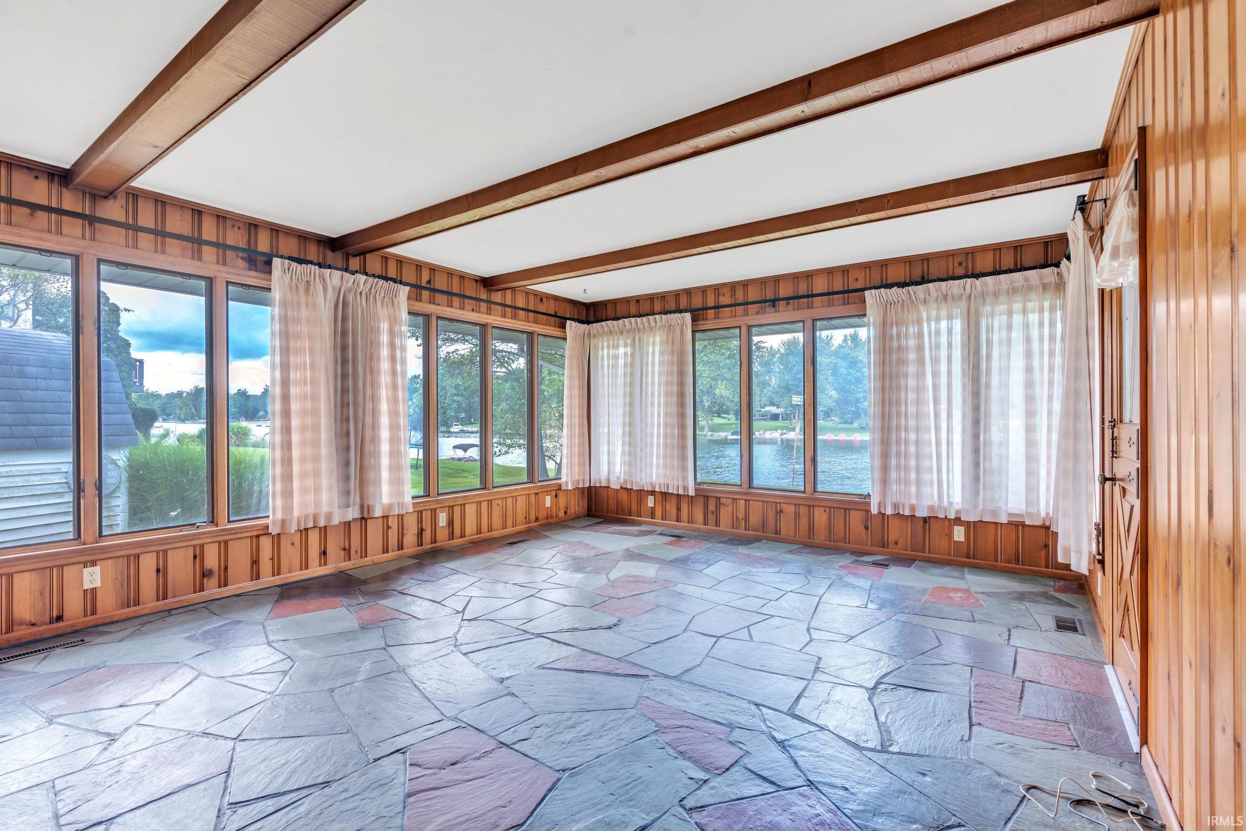 Photo 10 of 705 Wakefield Village Boulevard