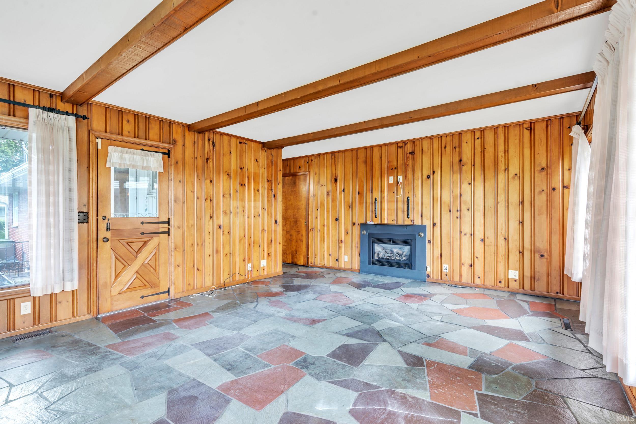 Photo 4 of 705 Wakefield Village Boulevard