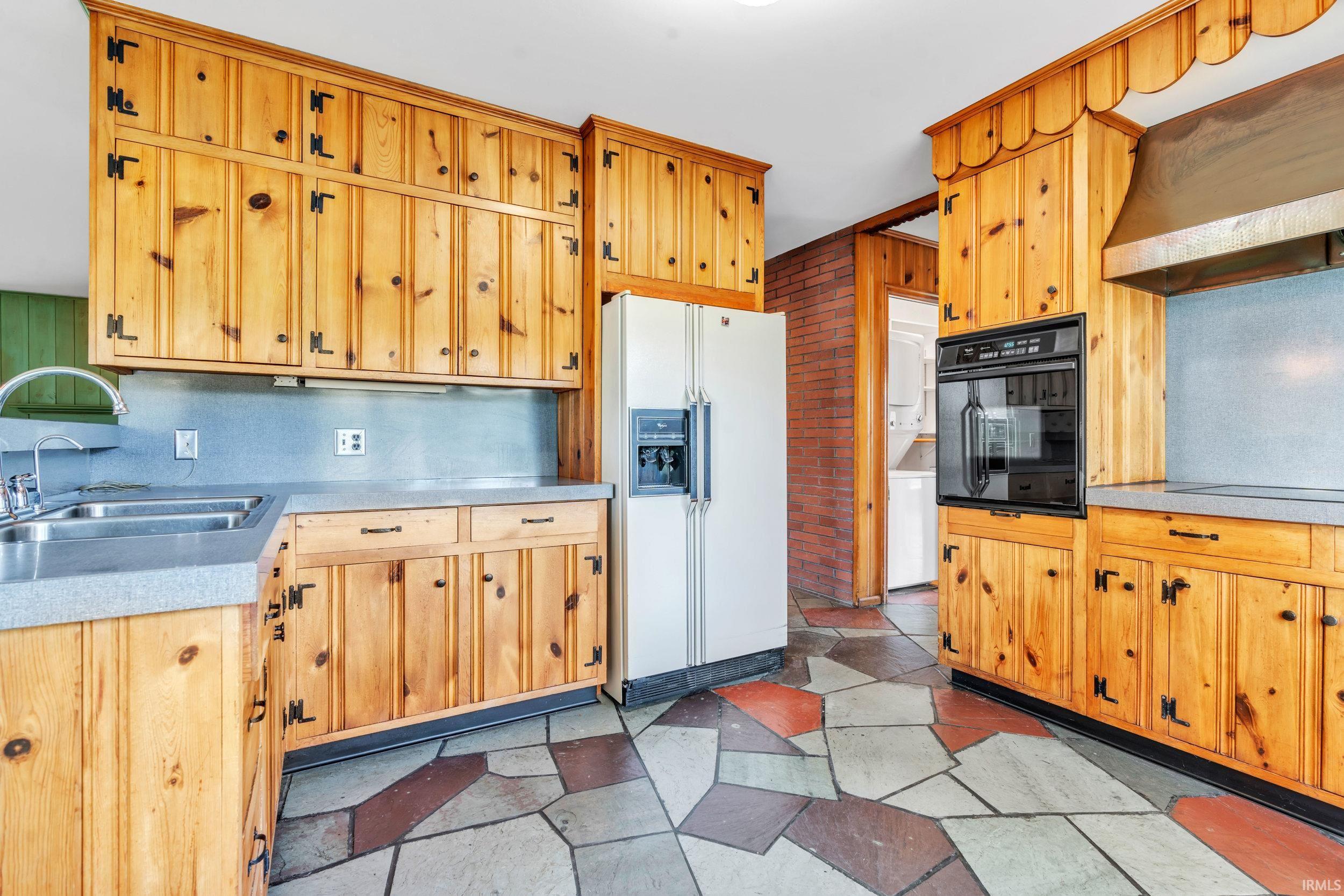 Photo 6 of 705 Wakefield Village Boulevard