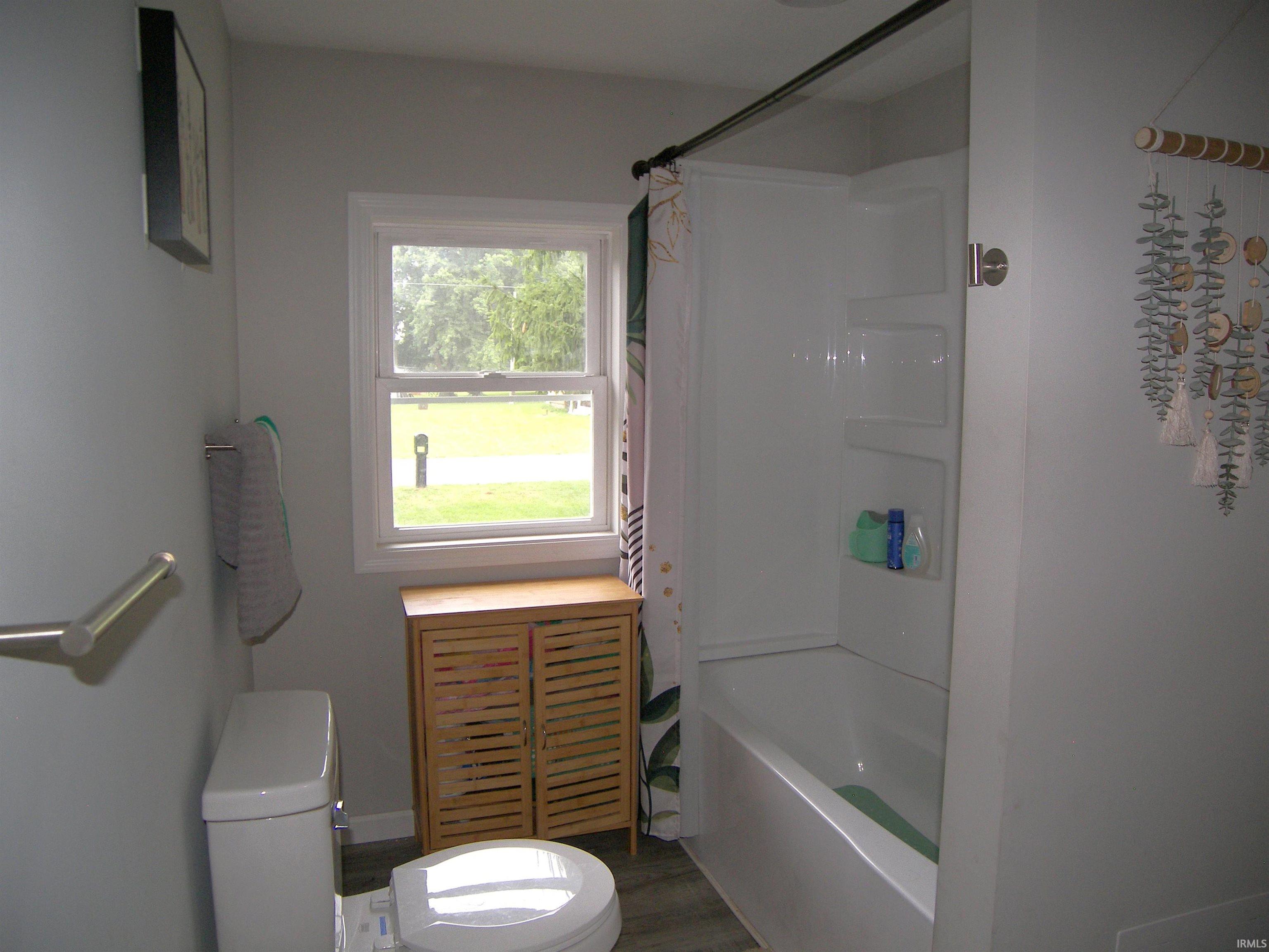 Photo 17 of 316 E Williams Street