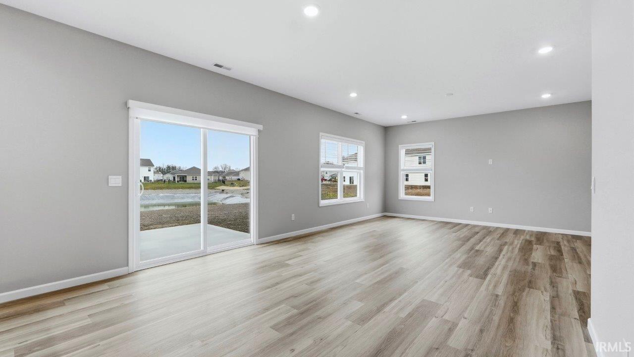 Photo 33 of 753 Atilla Way