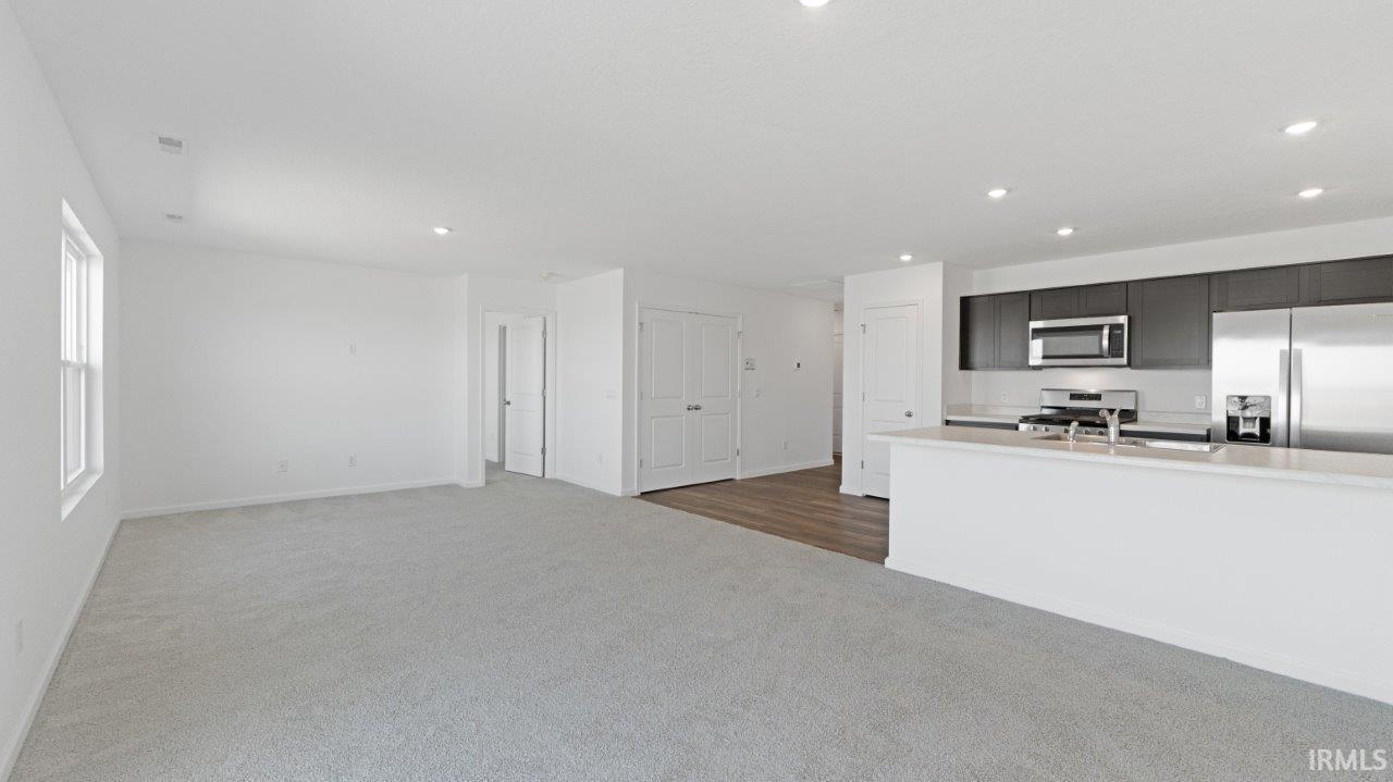 Photo 9 of 1163 Catesby Court