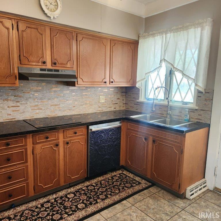 Photo 4 of 706 S Main Street