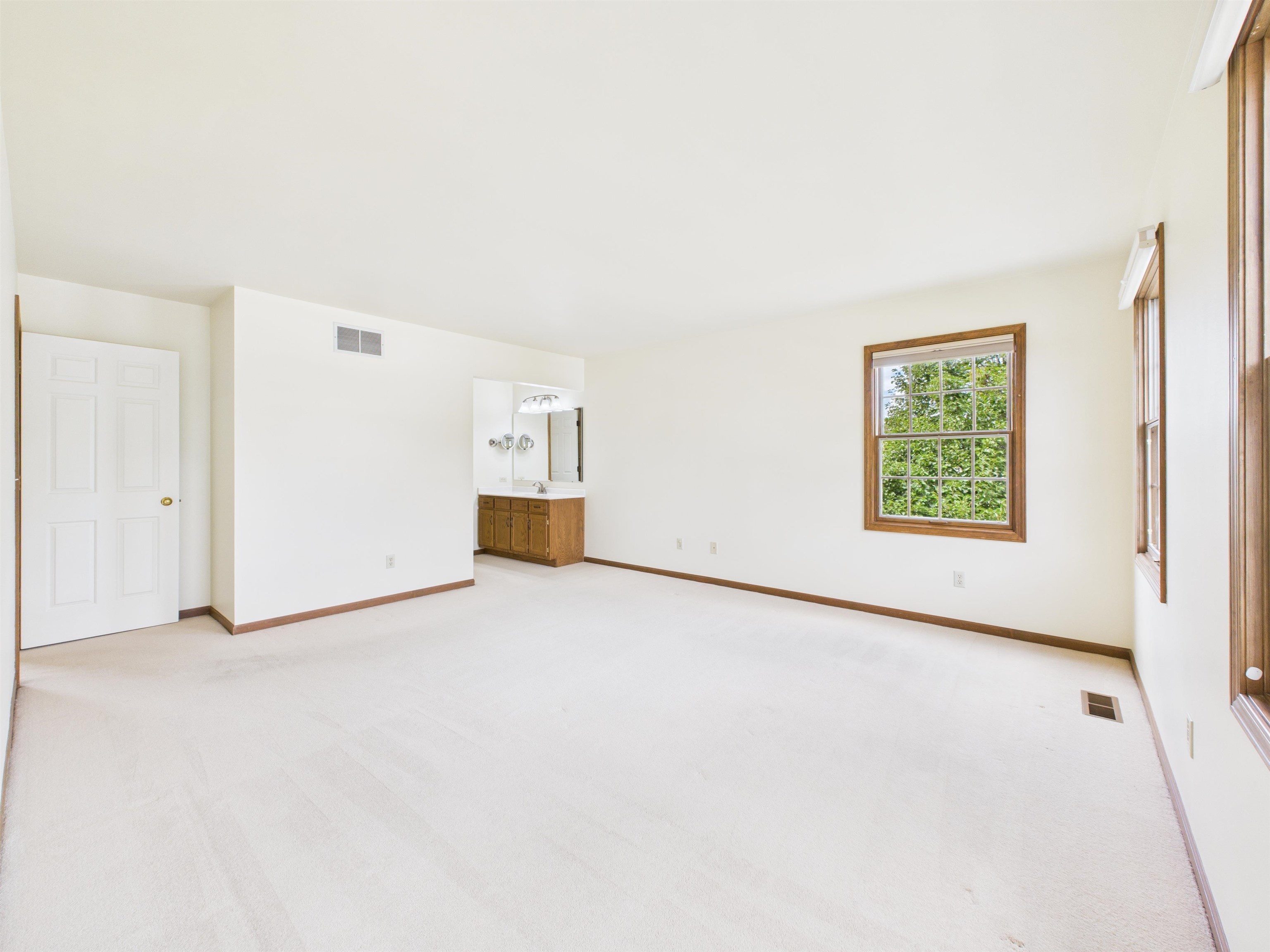 Photo 18 of 37 Northway Drive