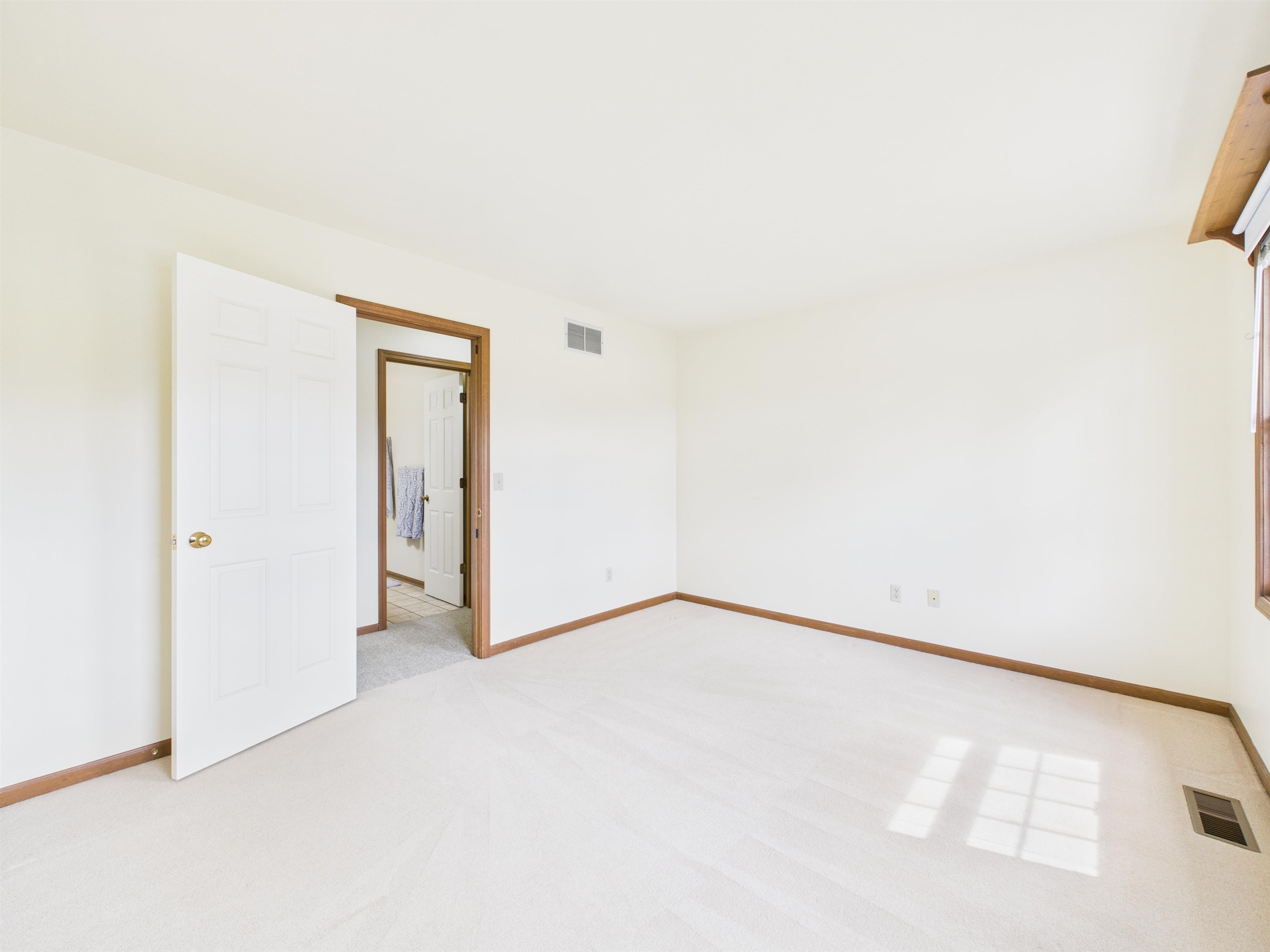 Photo 21 of 37 Northway Drive