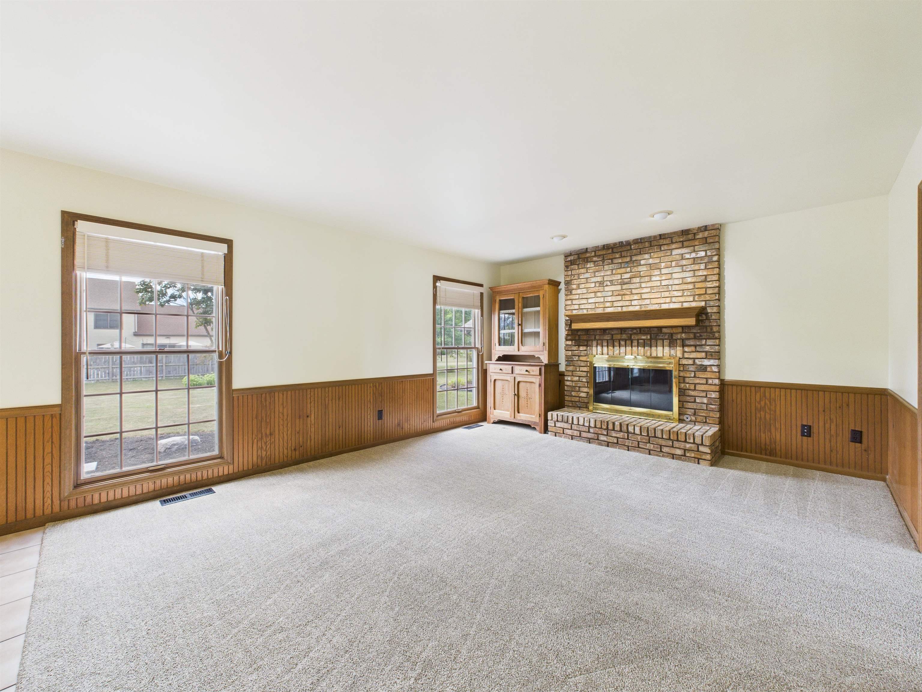 Photo 5 of 37 Northway Drive