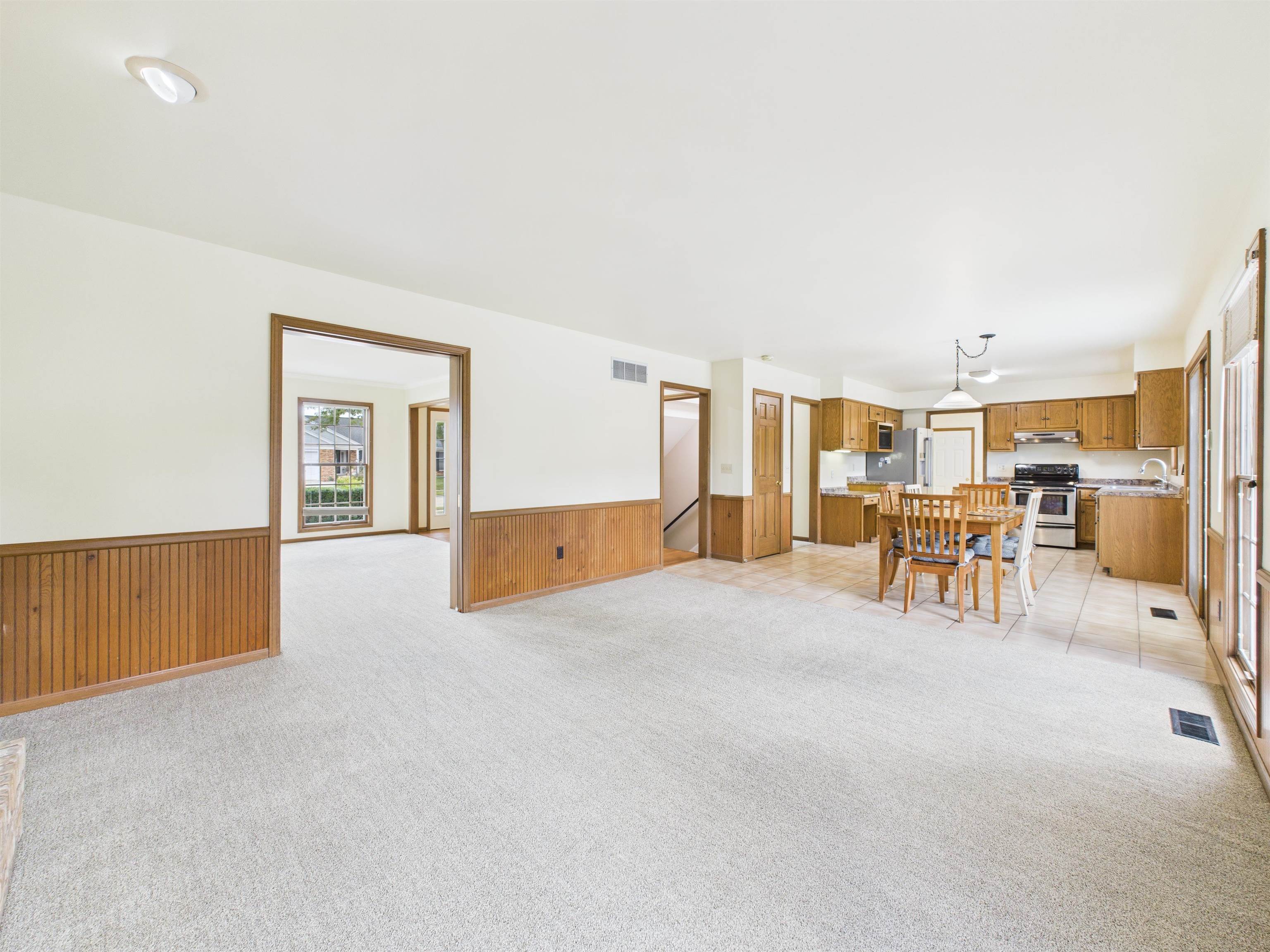 Photo 7 of 37 Northway Drive