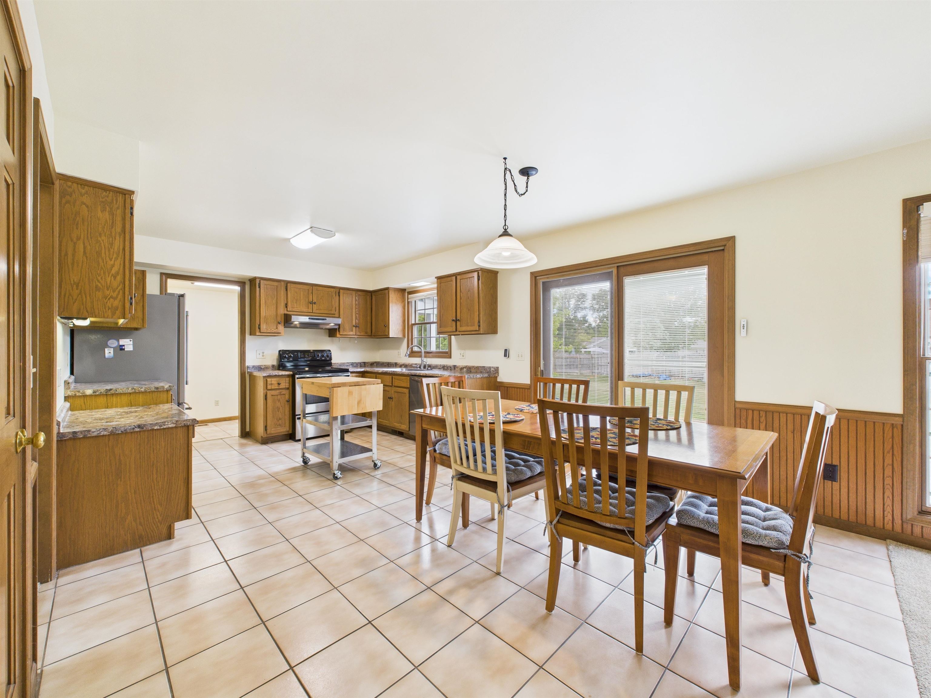 Photo 8 of 37 Northway Drive