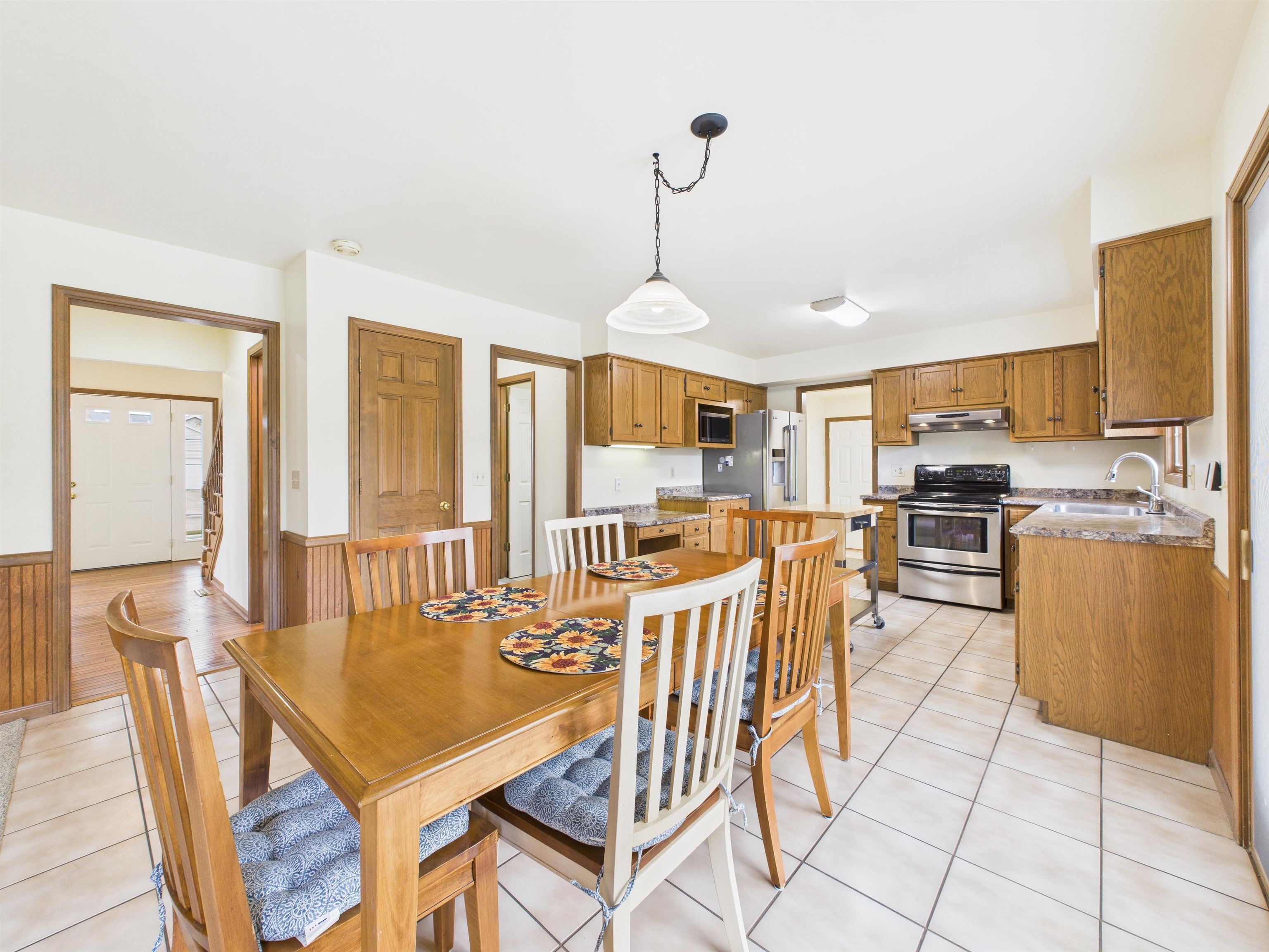 Photo 9 of 37 Northway Drive