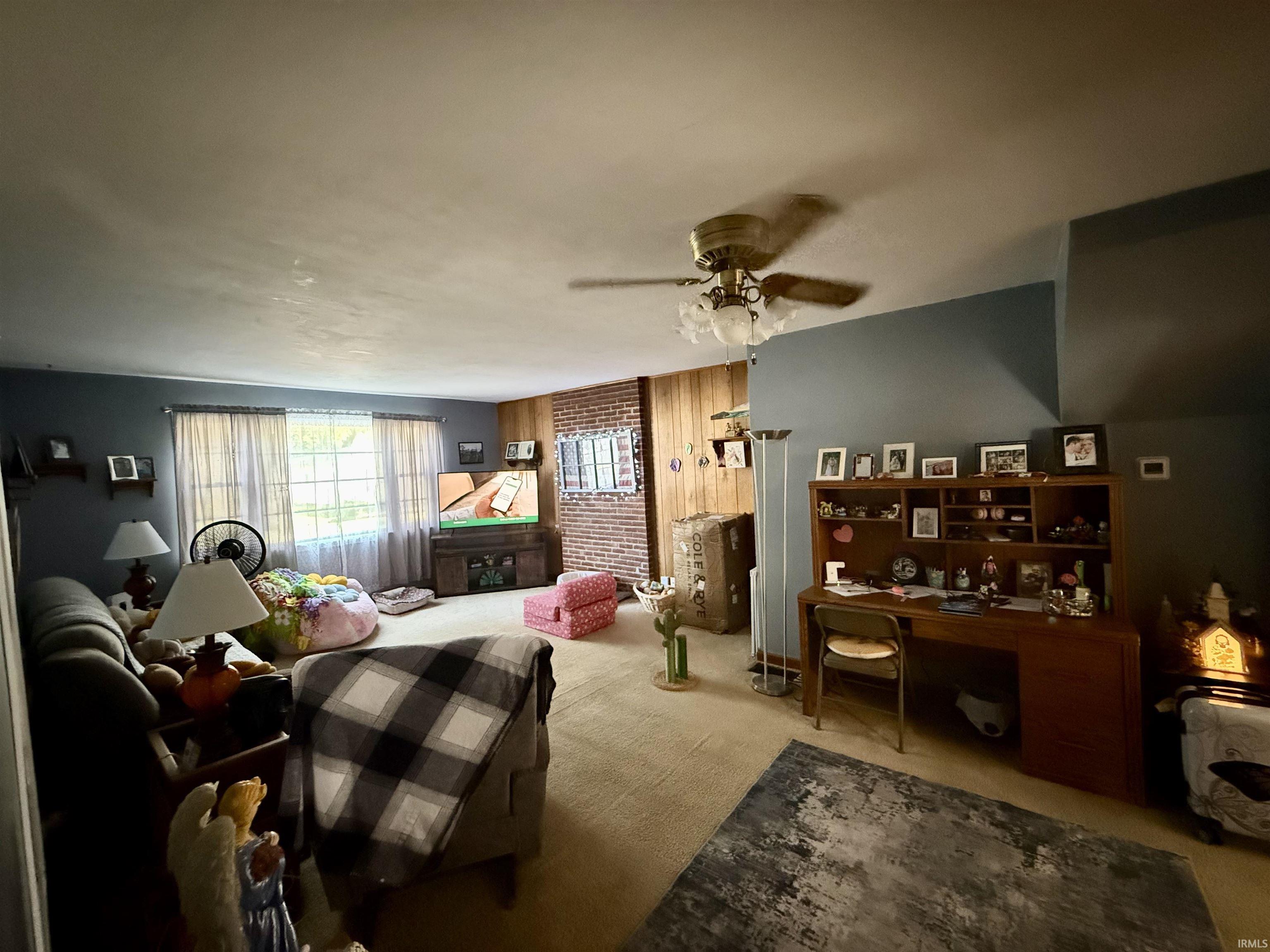 Photo 3 of 506 W 4th Street