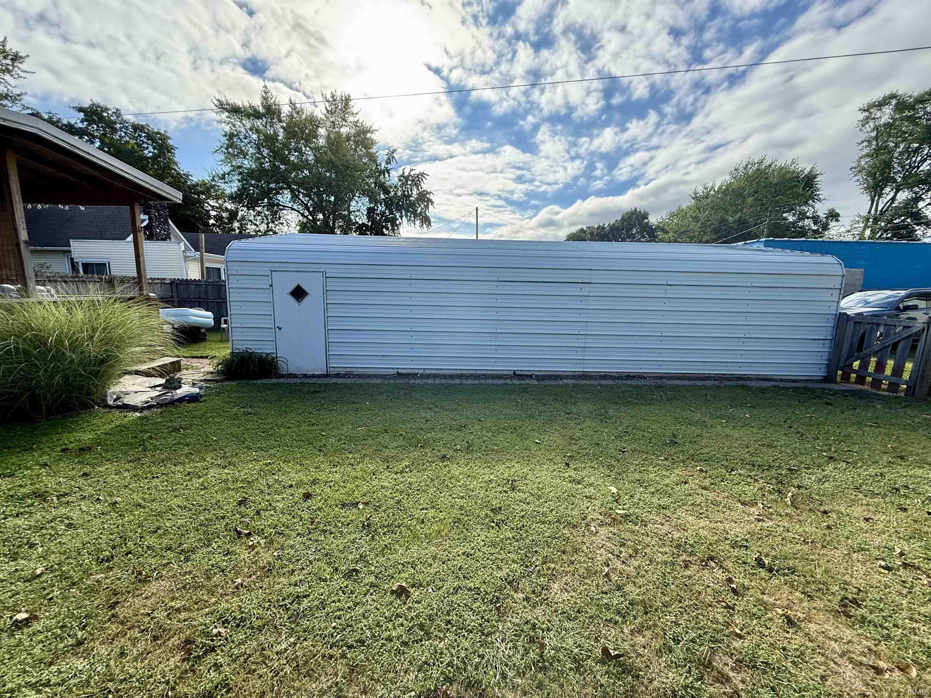 Photo 5 of 506 W 4th Street