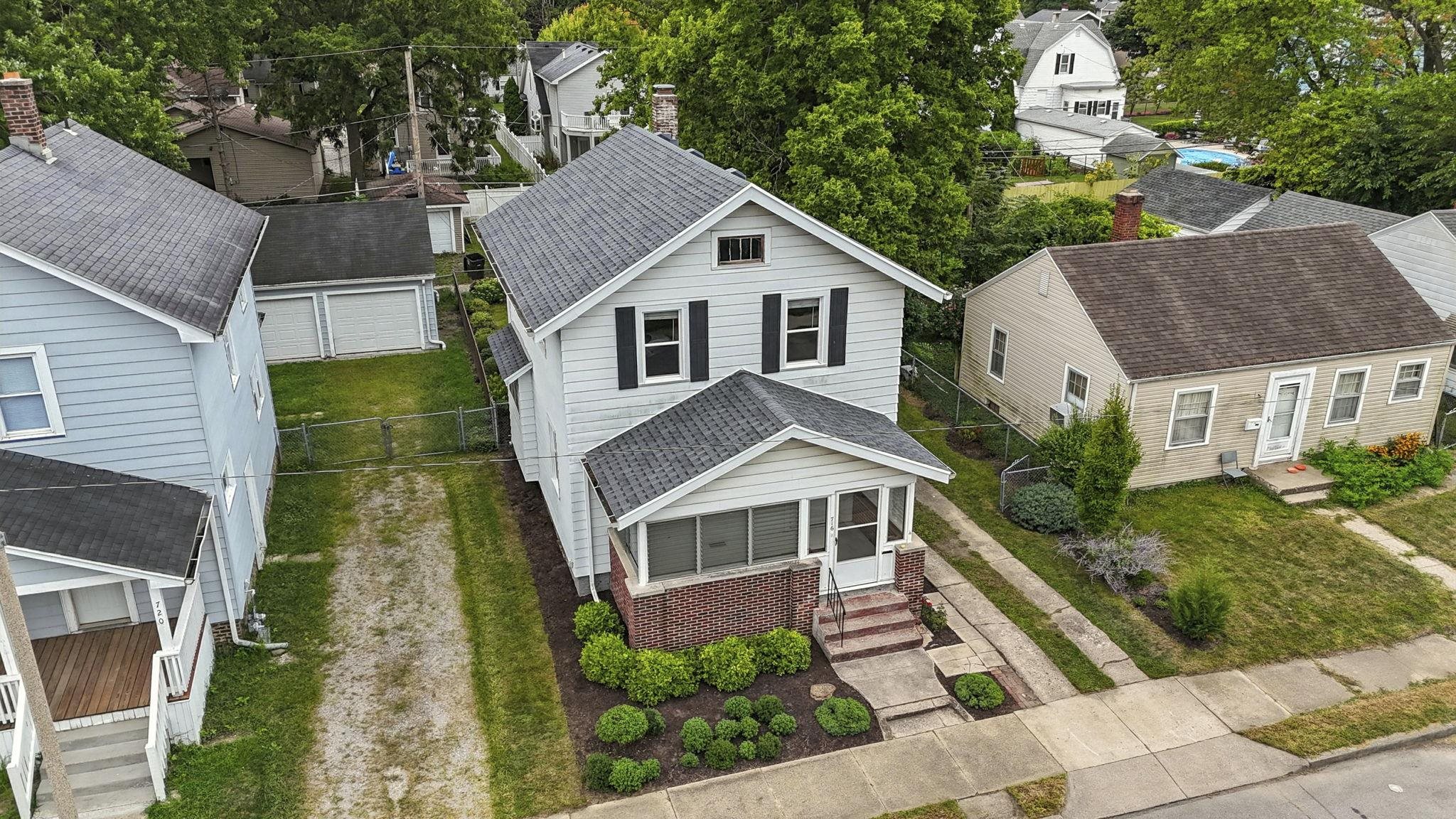 Photo 1 of 716 Anderson Avenue