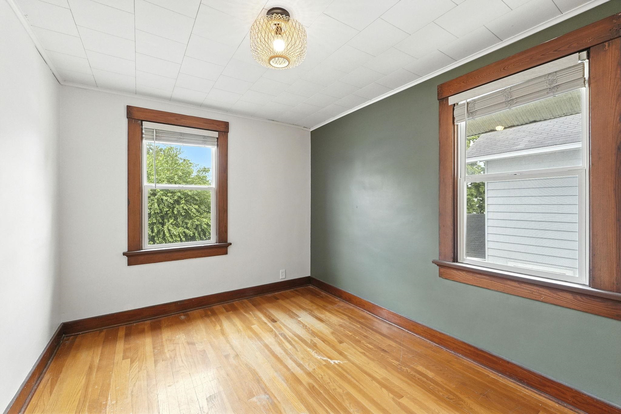 Photo 21 of 716 Anderson Avenue