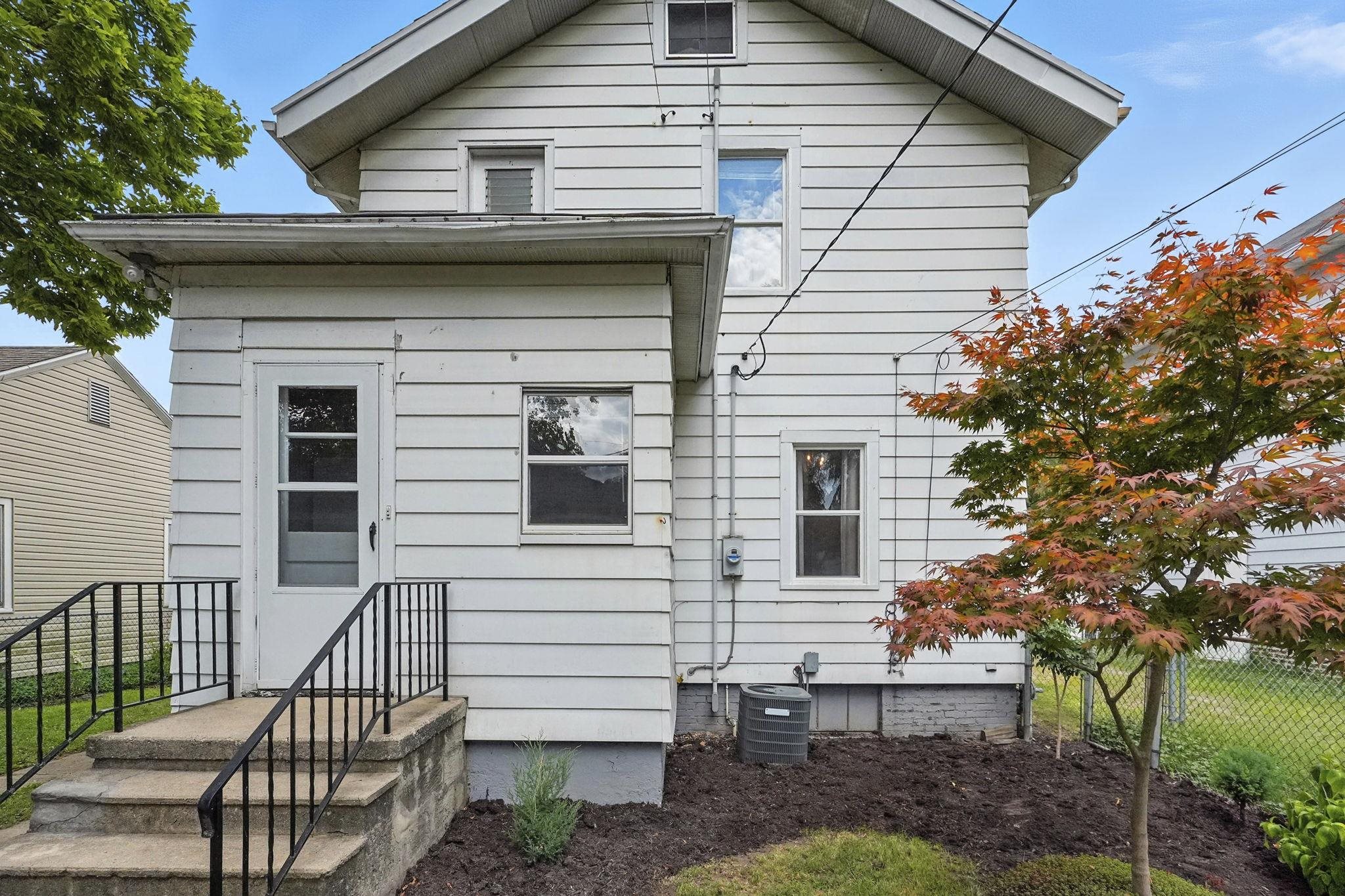 Photo 29 of 716 Anderson Avenue