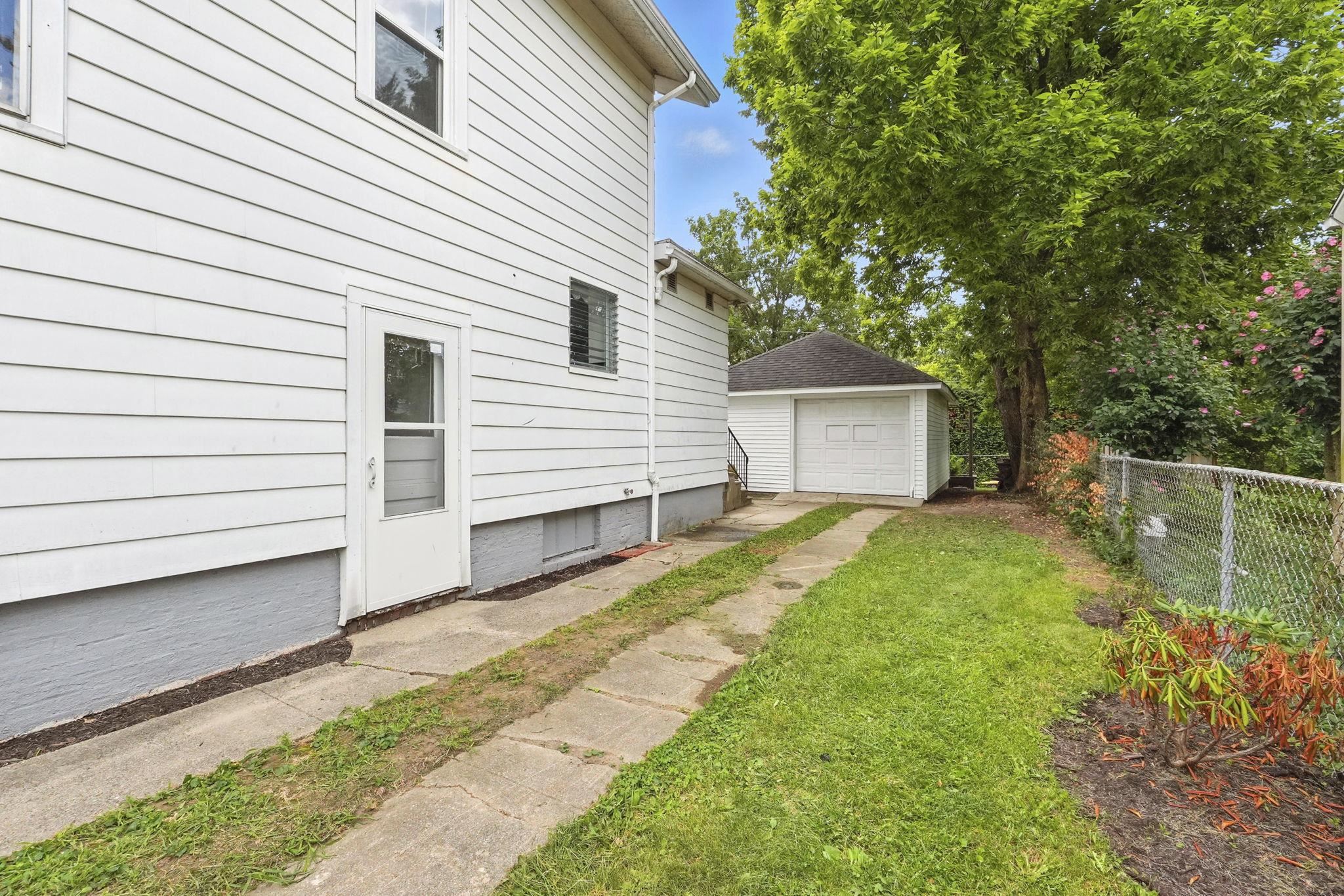 Photo 34 of 716 Anderson Avenue