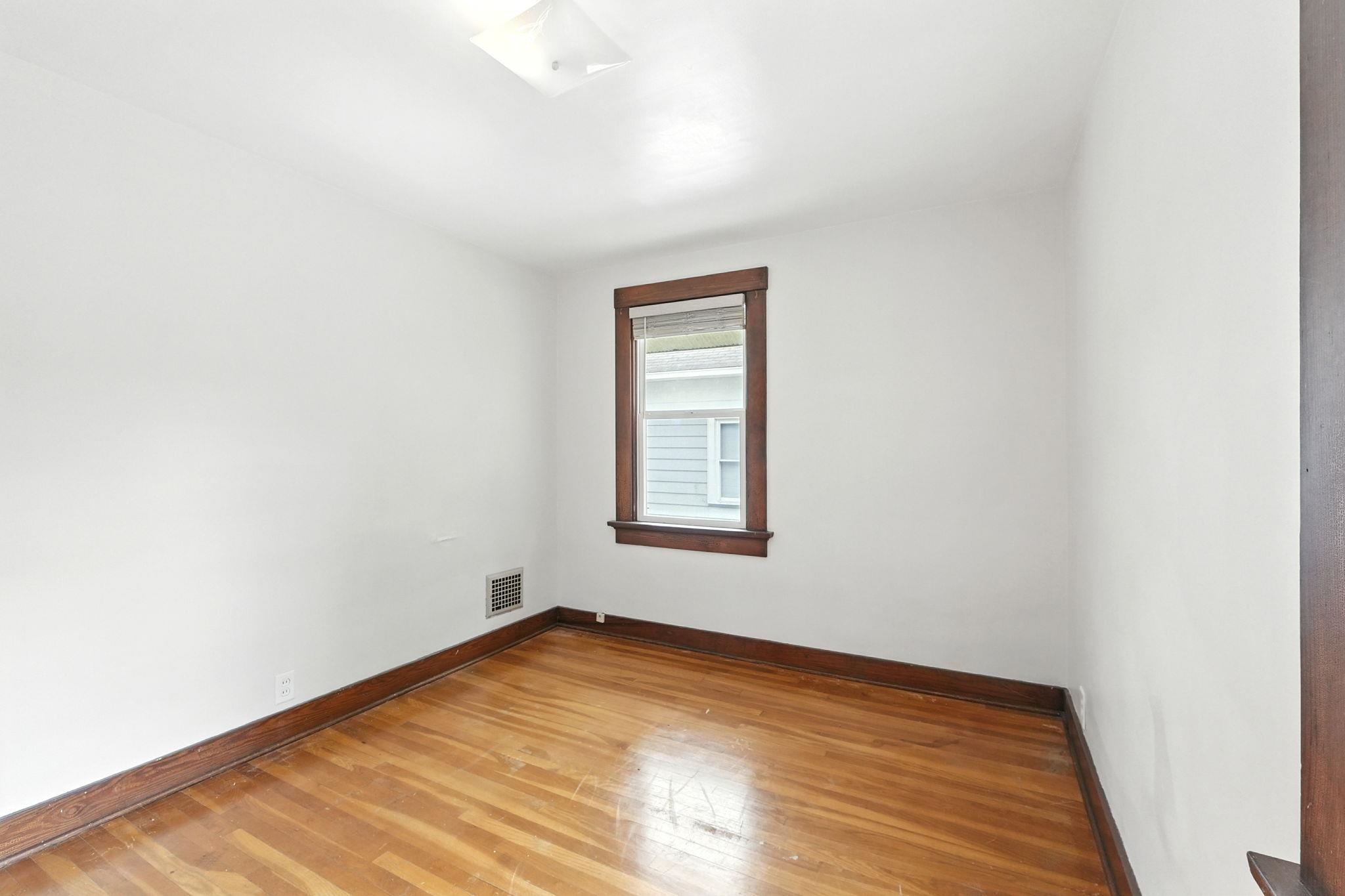 Photo 35 of 716 Anderson Avenue