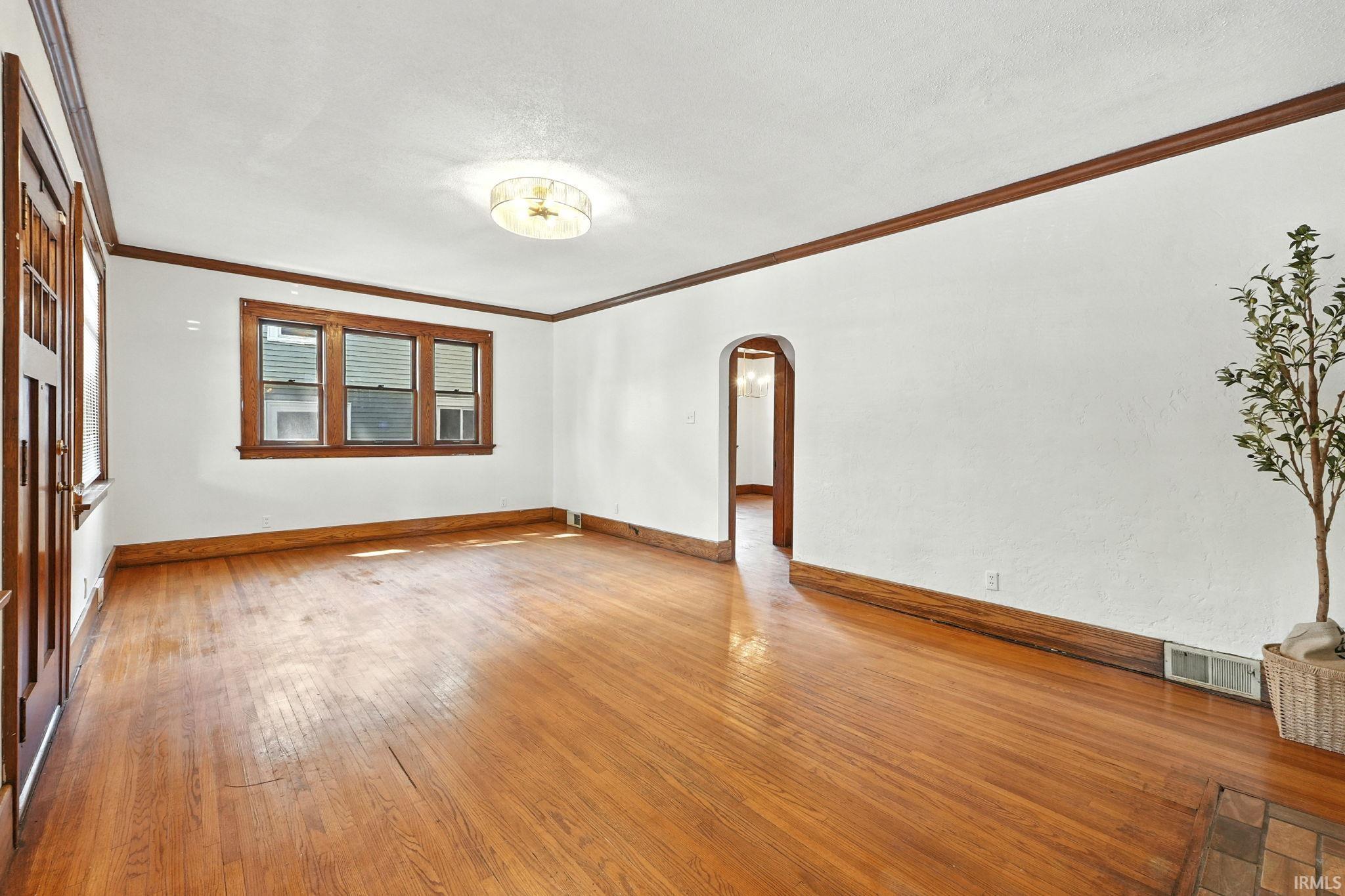 Photo 5 of 2309 N Anthony Boulevard