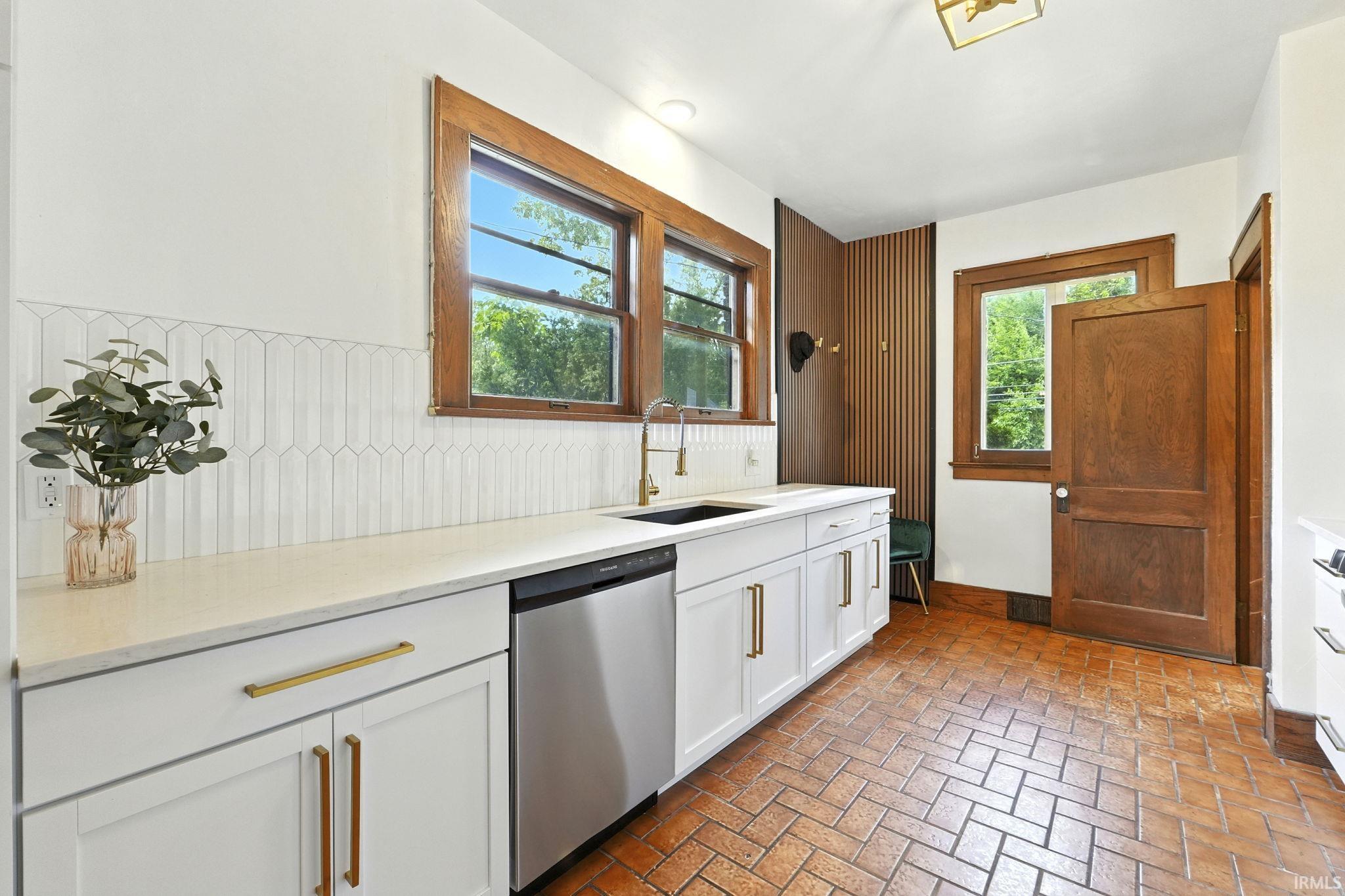 Photo 7 of 2309 N Anthony Boulevard