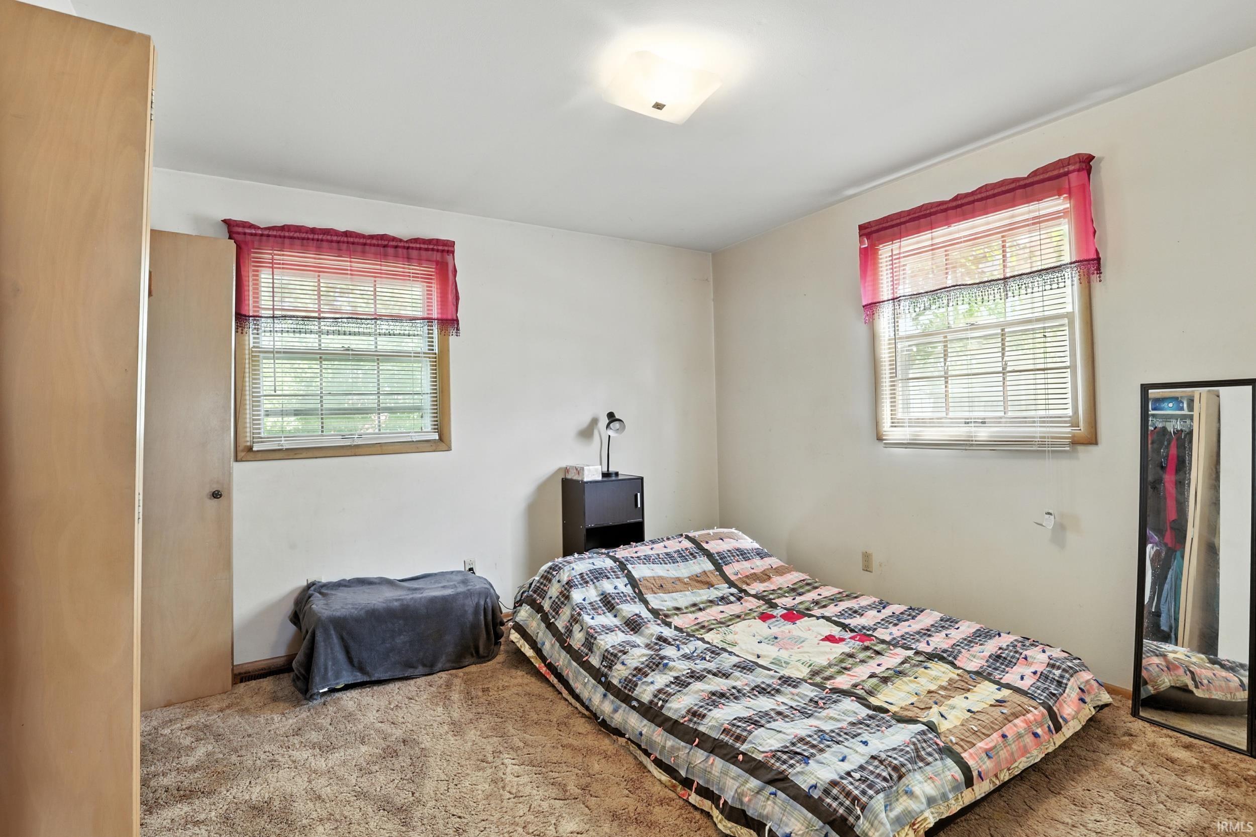 Photo 8 of 4921 Devonshire Drive