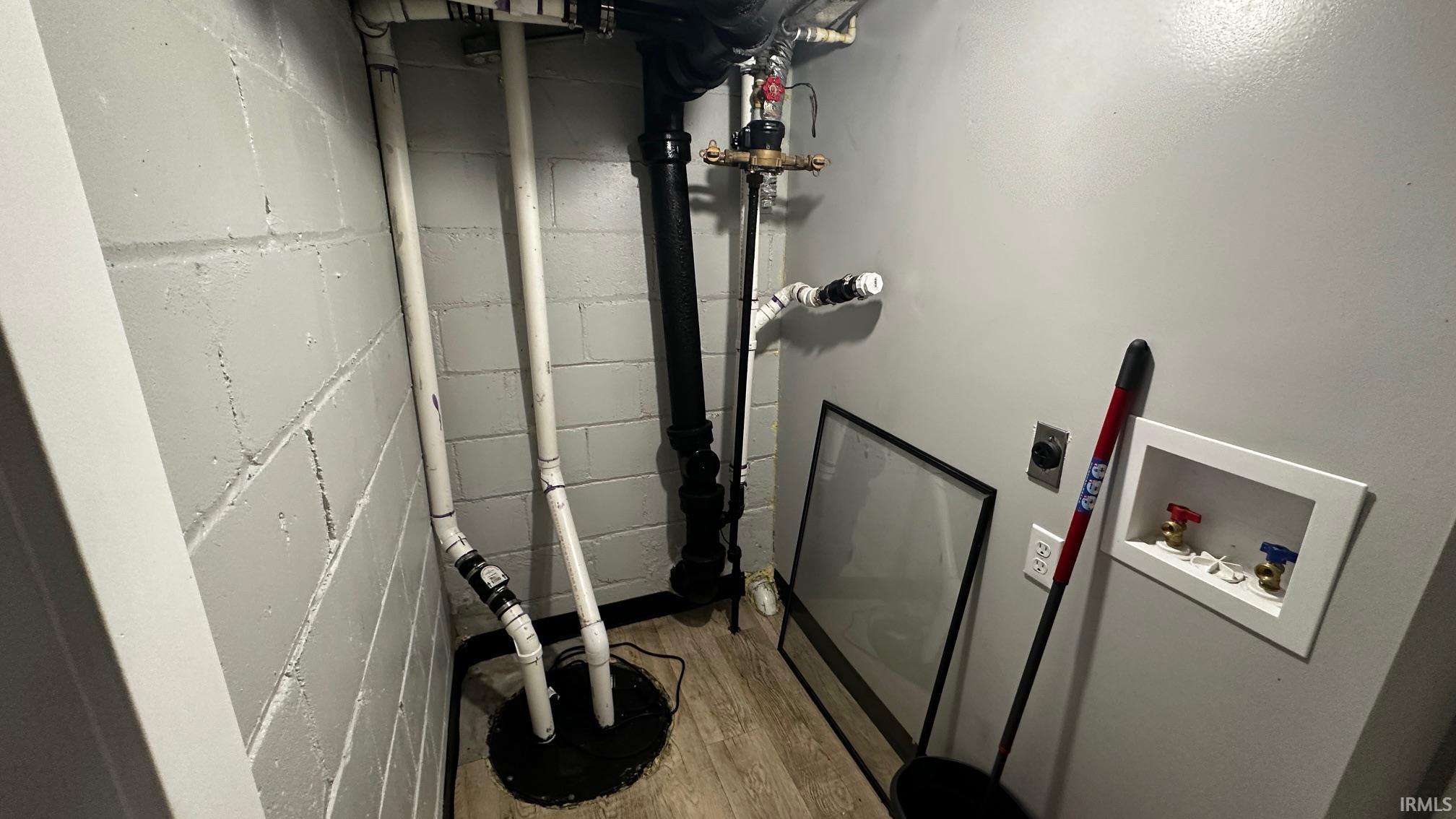 Photo 10 of 1011 Benham Court