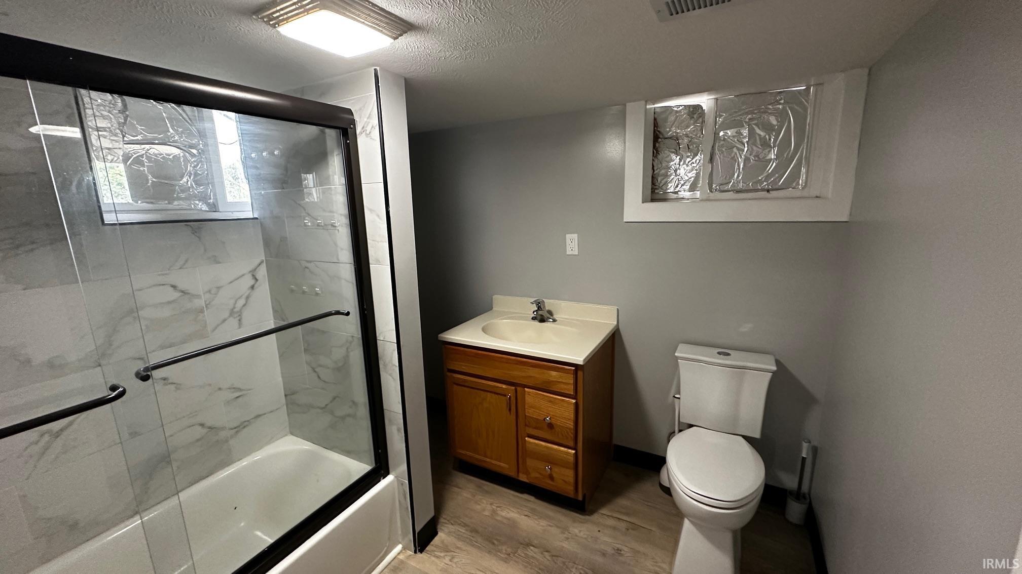 Photo 11 of 1011 Benham Court