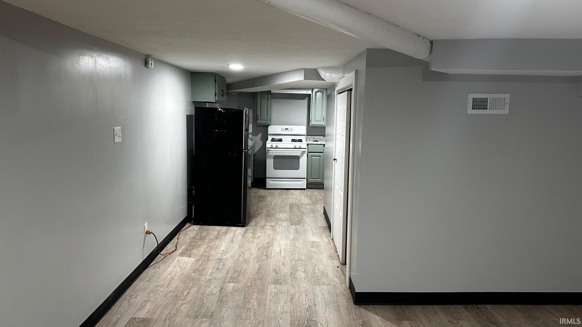 Photo 19 of 1011 Benham Court