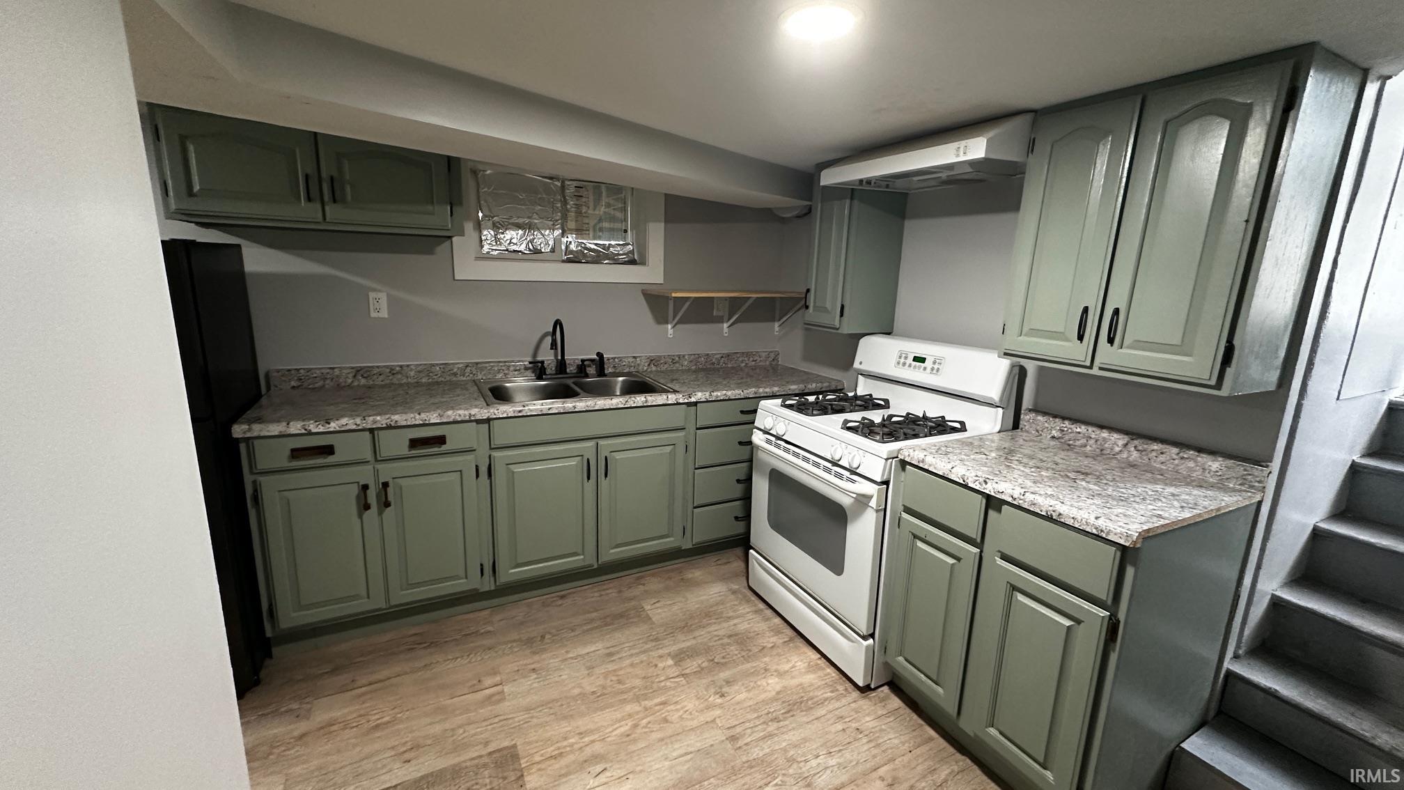 Photo 9 of 1011 Benham Court