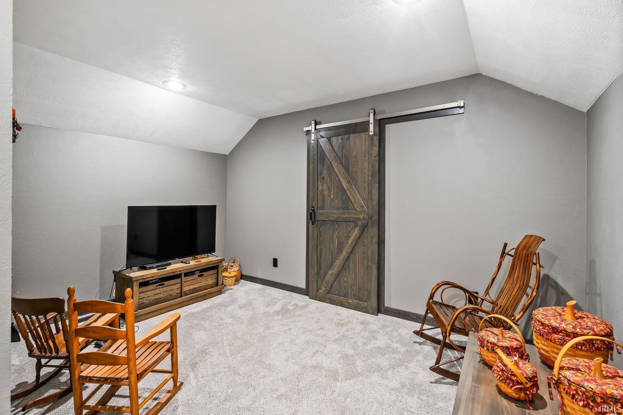 120 E Nelson Drive