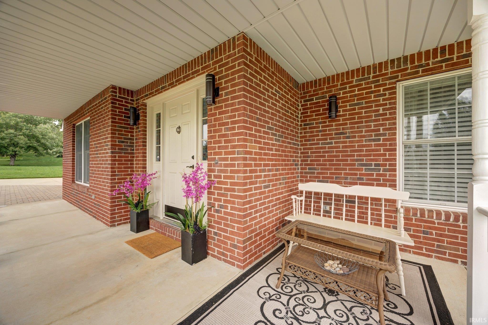 Homes for sale in Bloomington, IN | 8111 S Whitherbee Dr, Bloomington, IN 47401 | MLS# 202534579