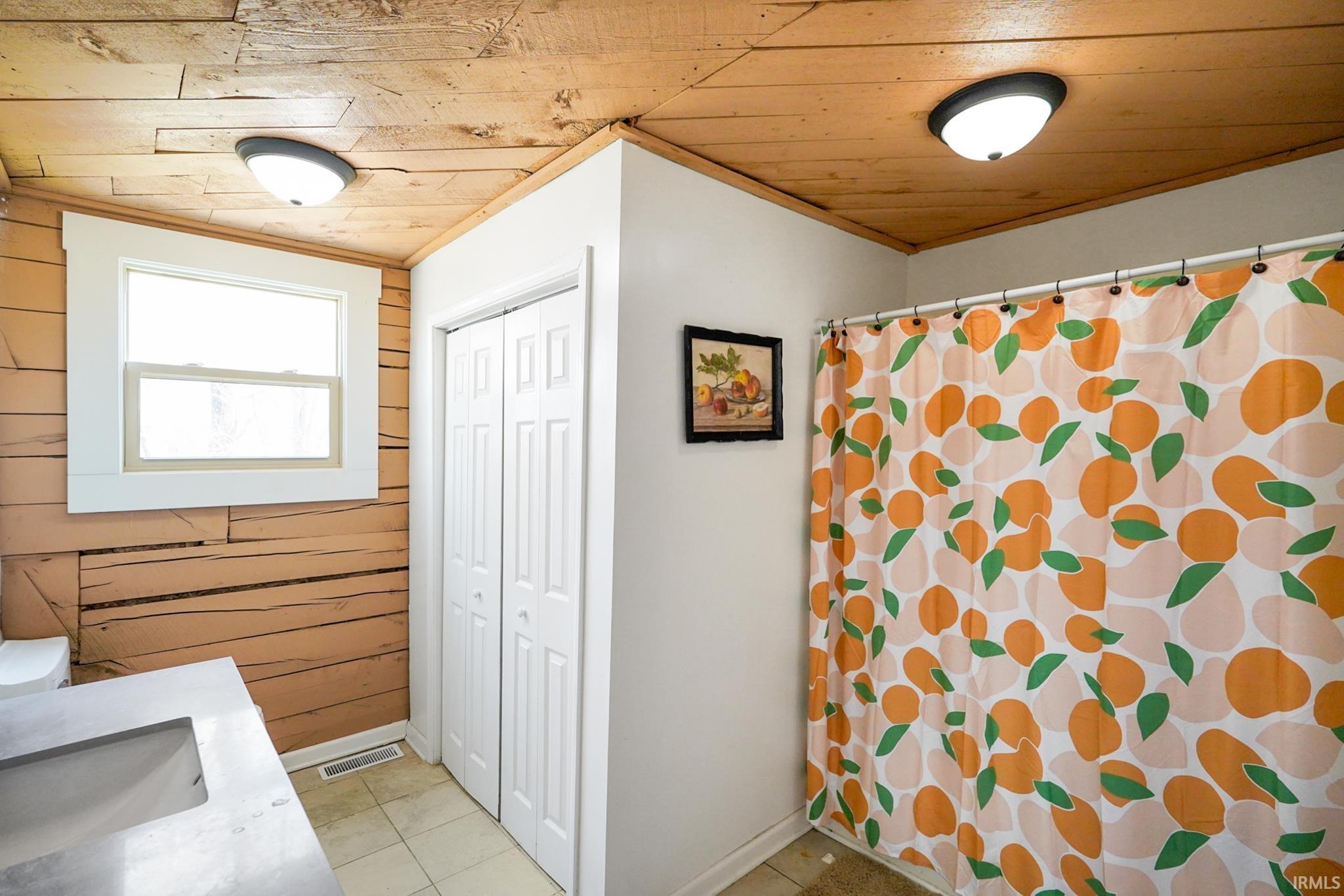 Homes for sale in Mooresville, IN | 7591 7593 N Old State Rd 67 Rd, Mooresville, IN 46158 | MLS# 202534698