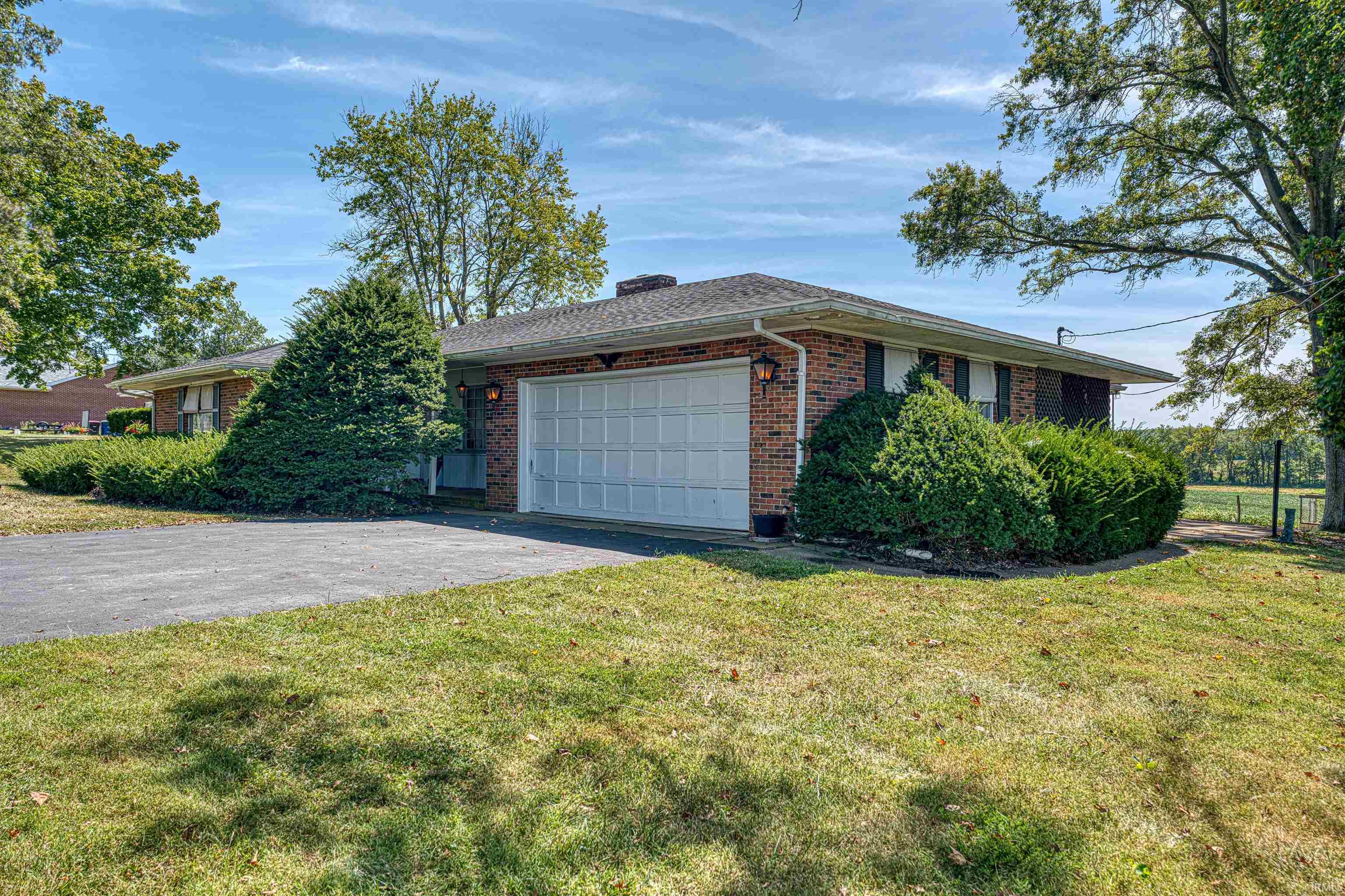 Boonville Real Estate: 1877 Maple Grove Road IN 47601 $225 000