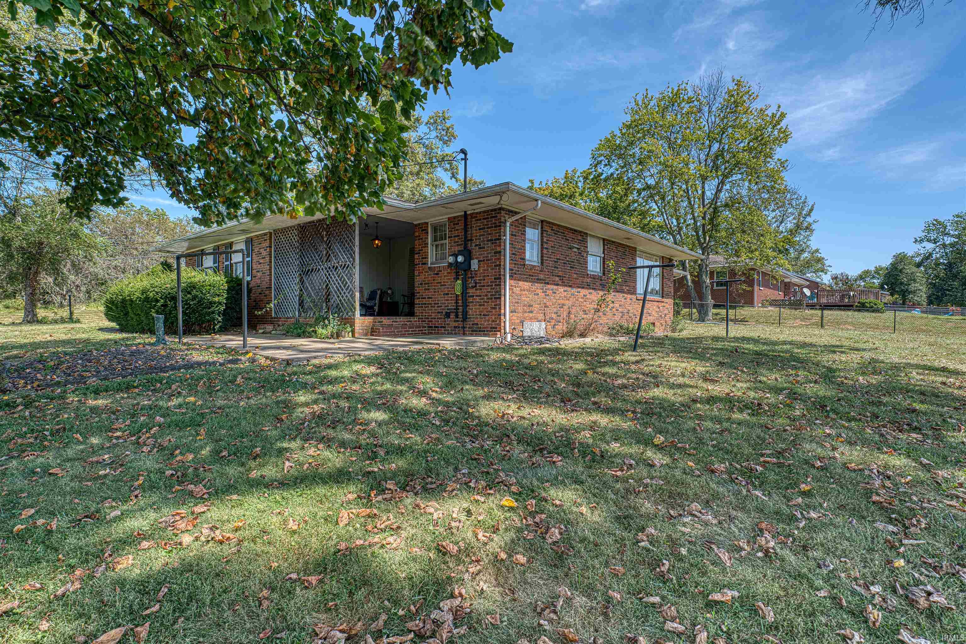 Boonville Real Estate: 1877 Maple Grove Road IN 47601 $225 000