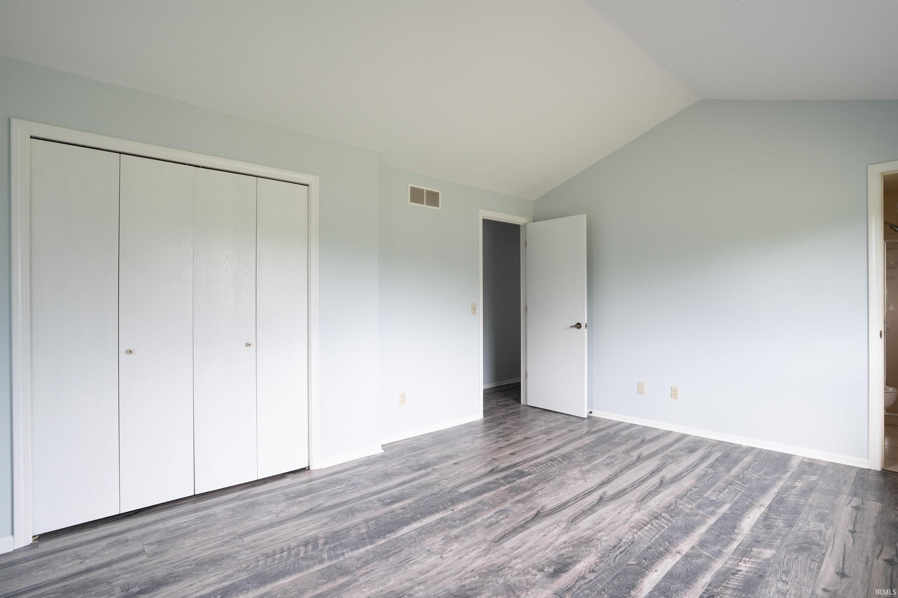 Photo 17 of 14802 Illinois Road