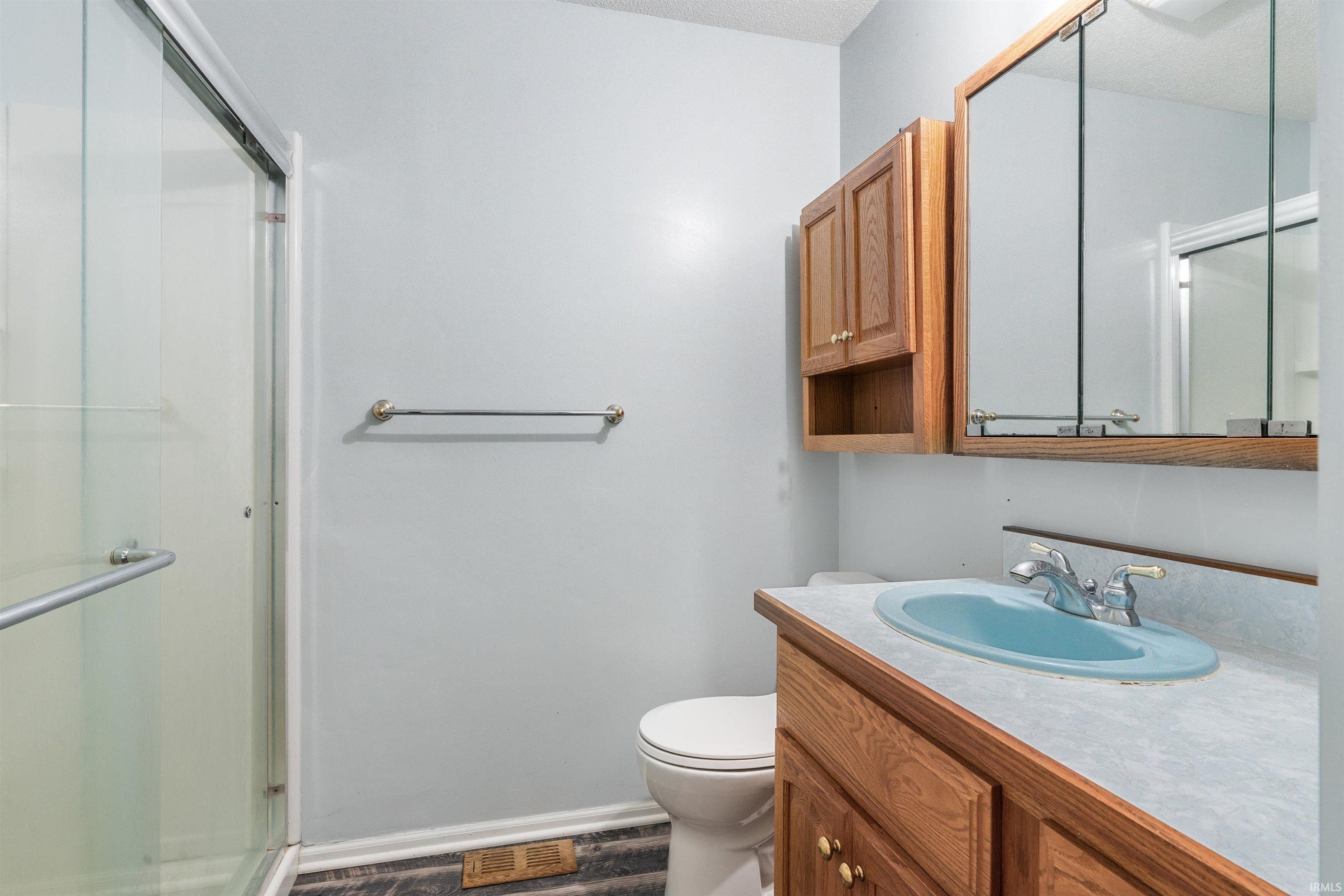 Photo 21 of 14802 Illinois Road